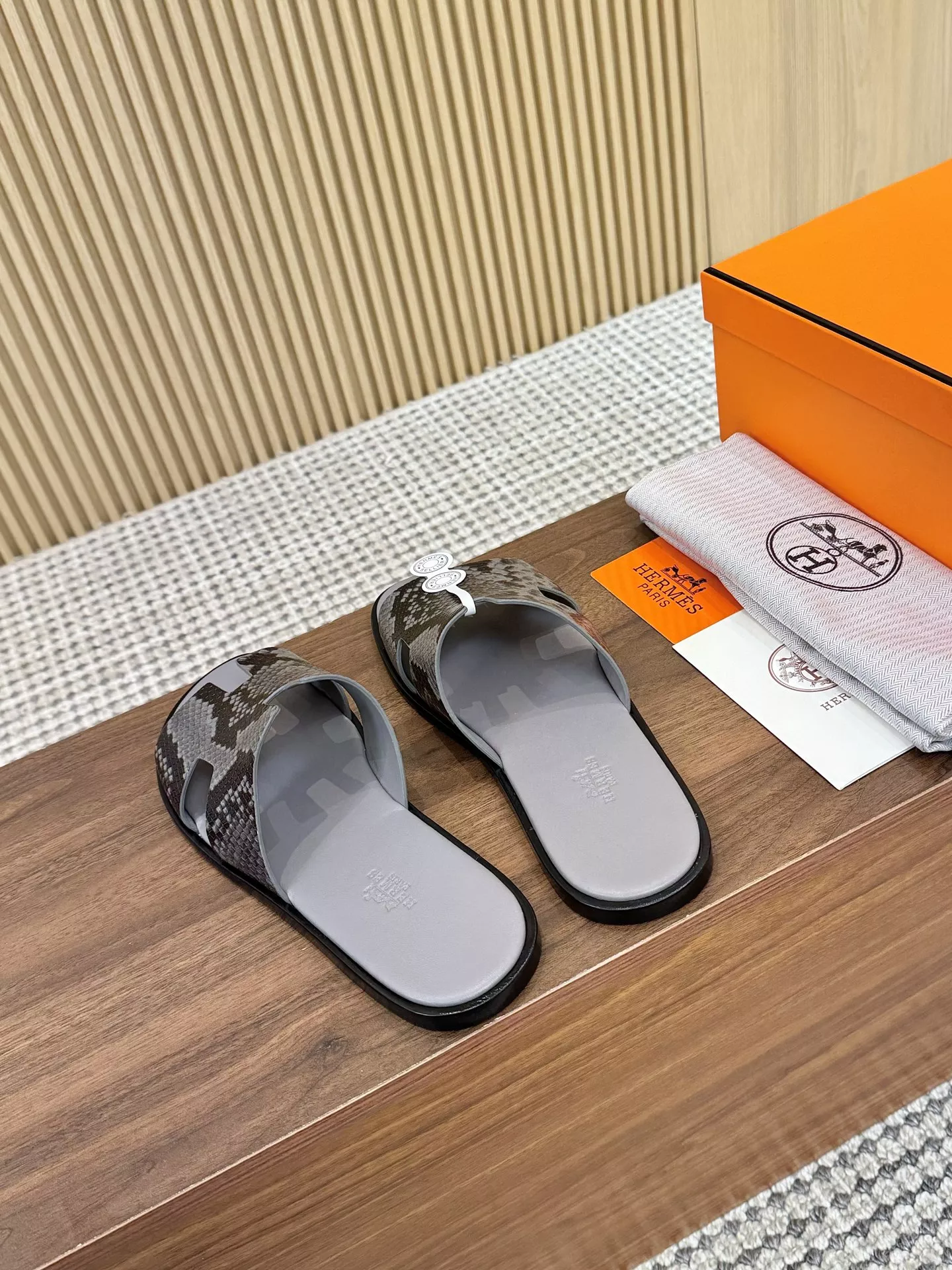 Hermes Slippers For Men ModernLook 2675