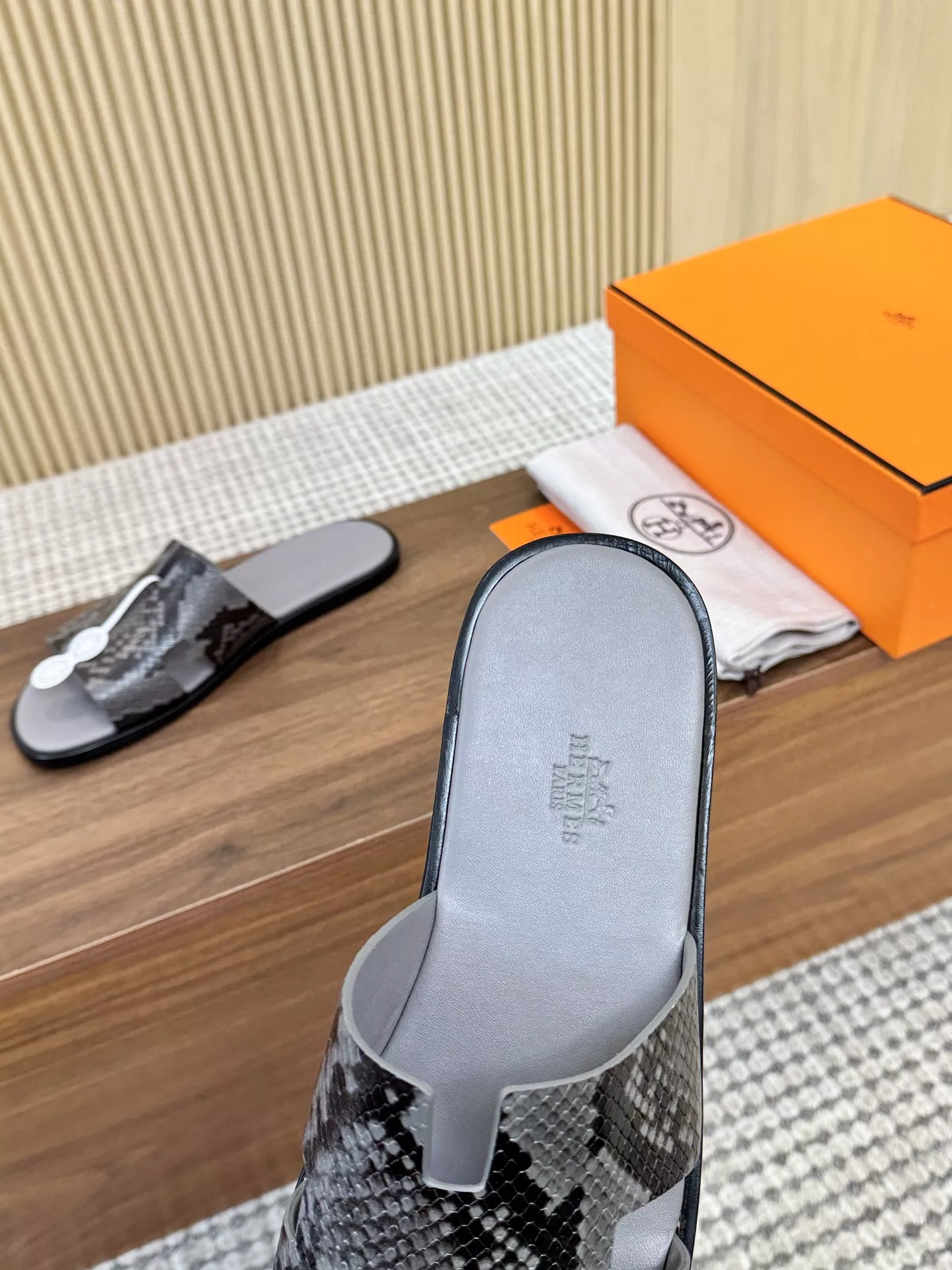 Hermes Slippers For Men ModernLook 2675