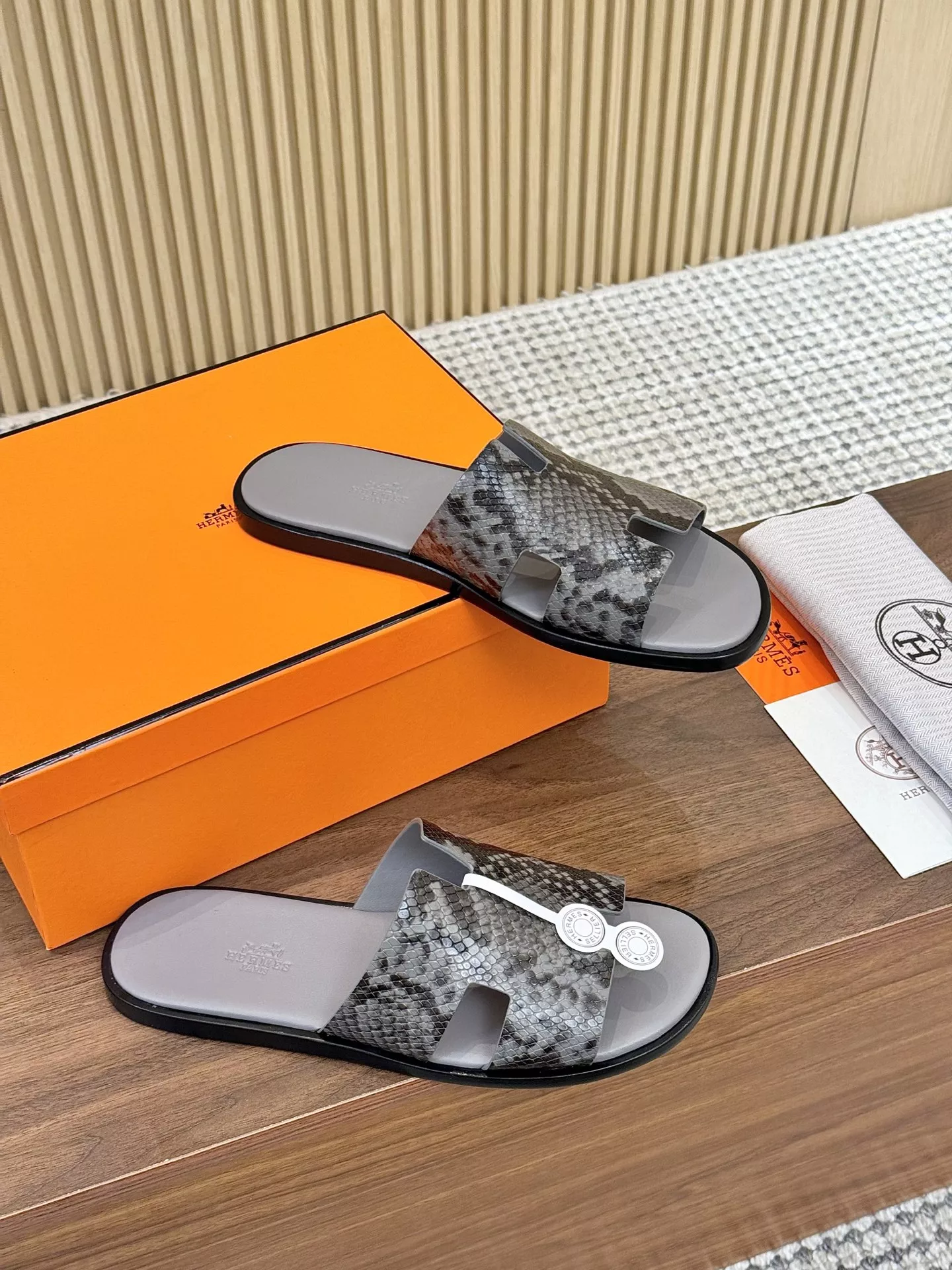 Hermes Slippers For Men ModernLook 2675