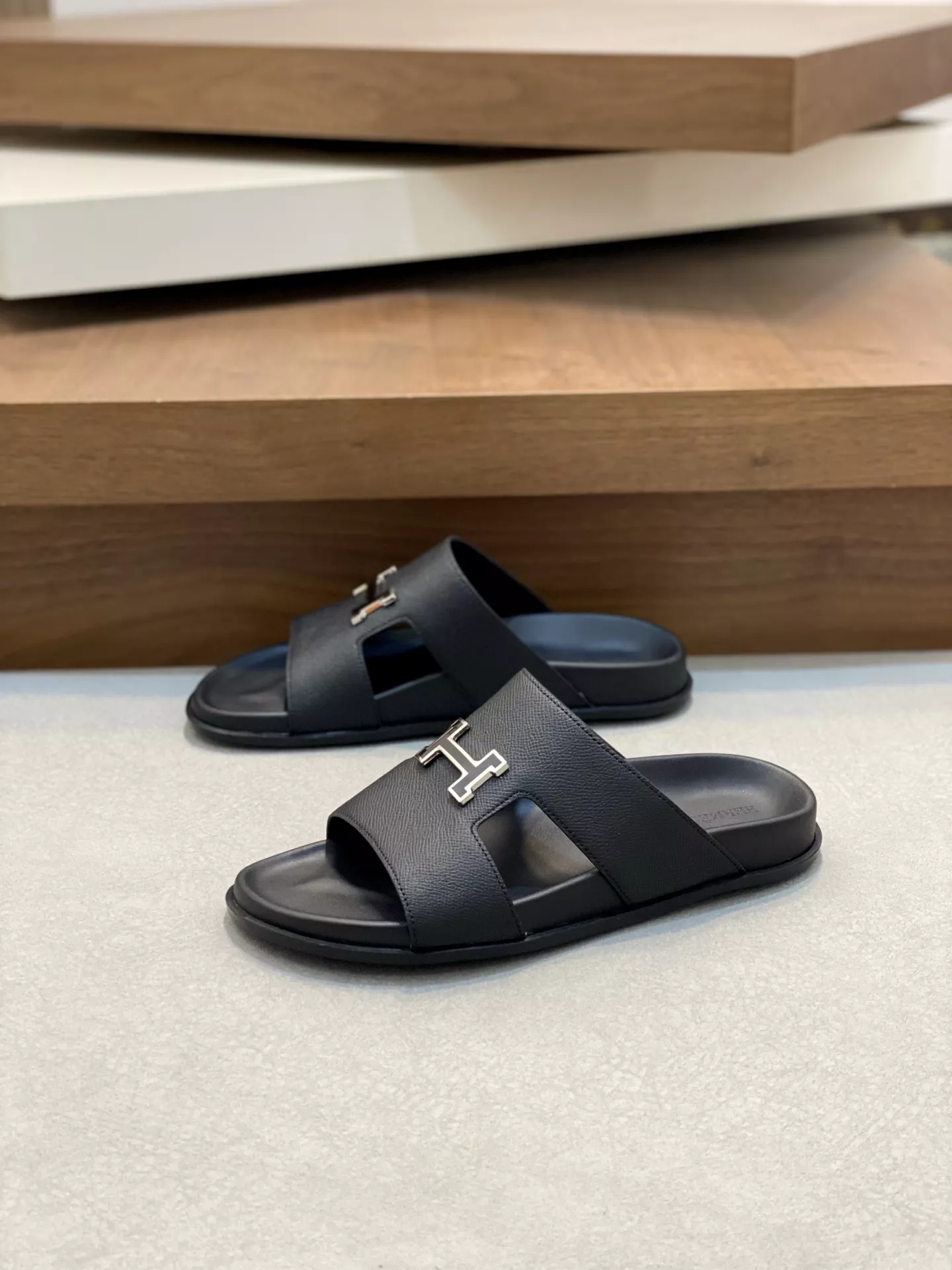Hermes Slippers For Men Popular 9311