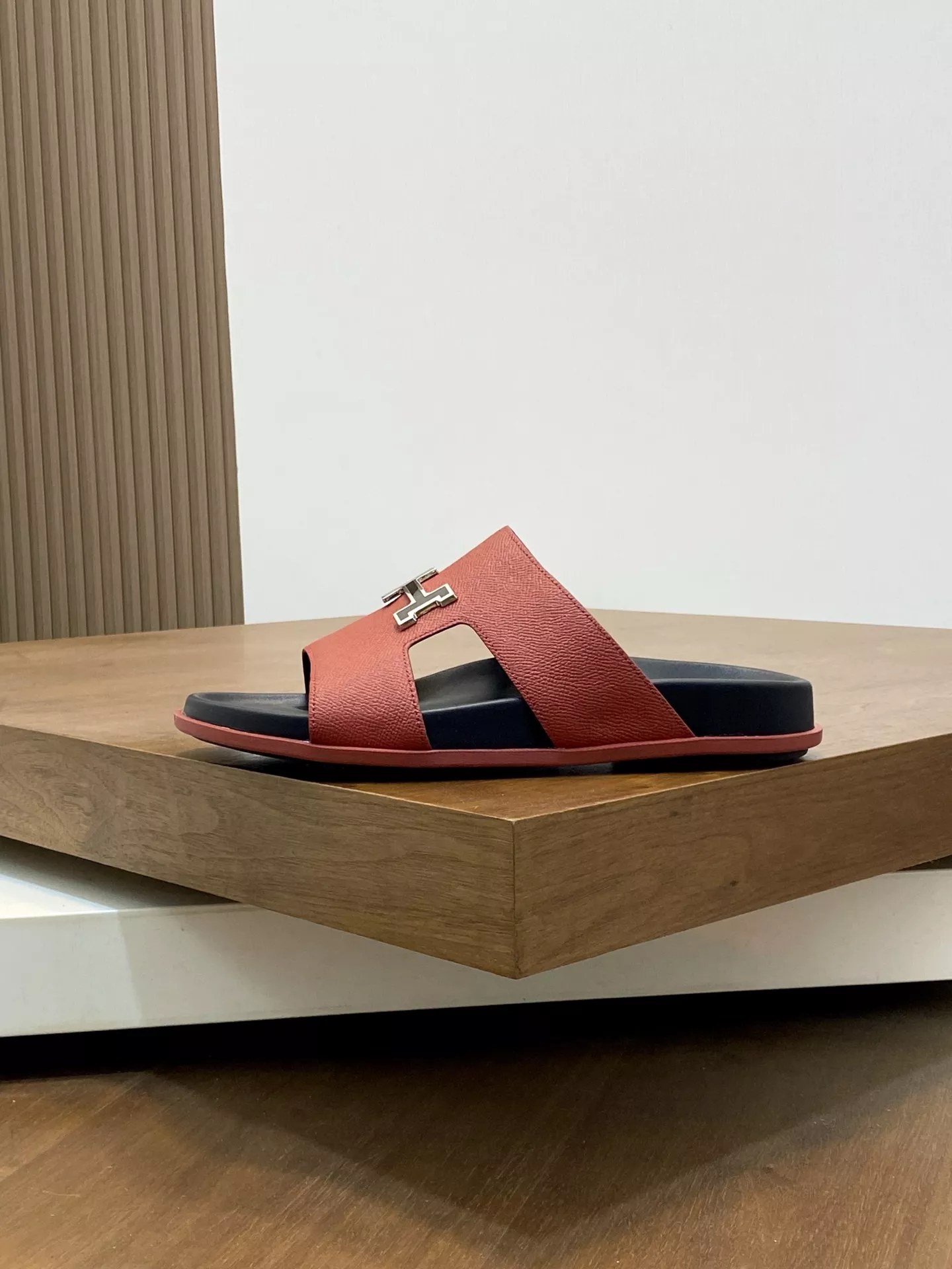 Hermes Slippers For Men Resilient 1625