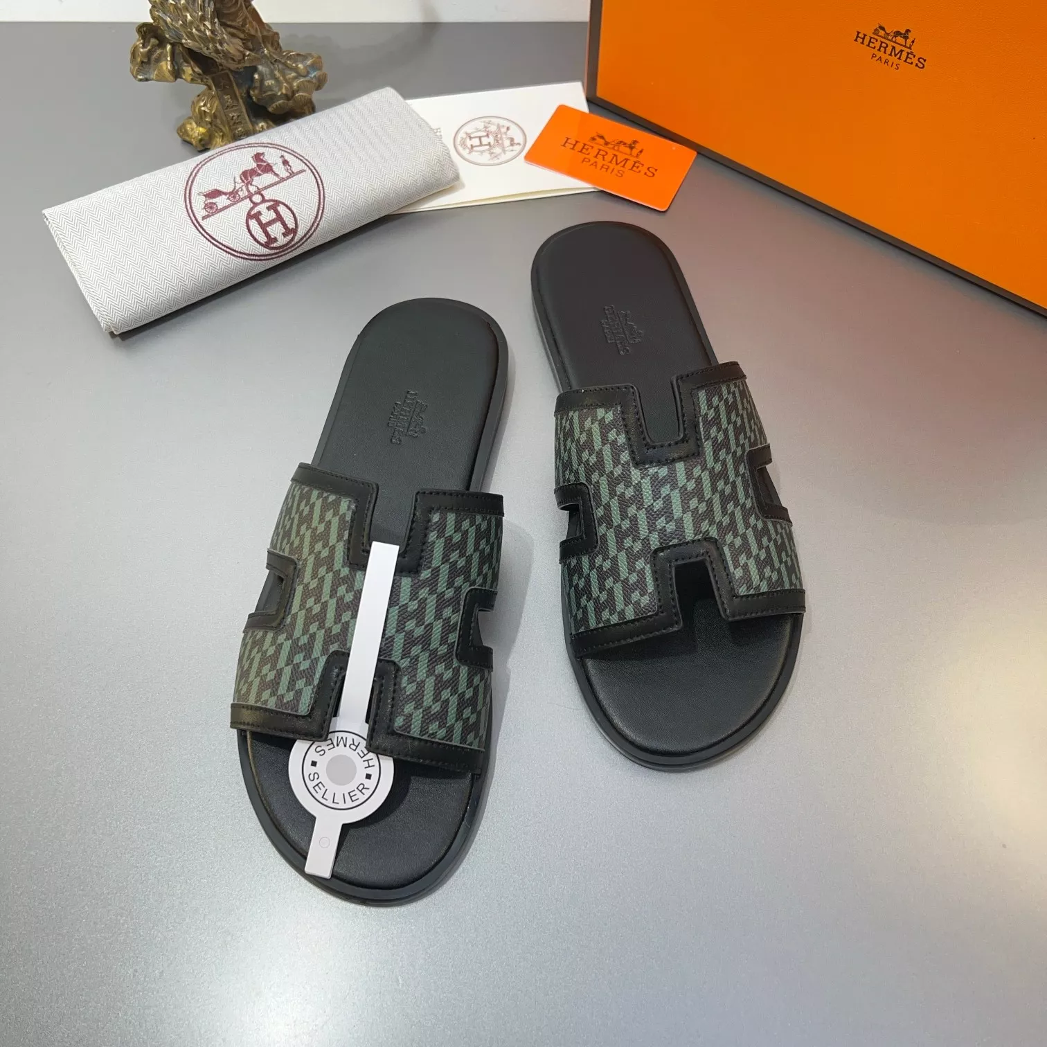 Hermes Slippers For Men Resilient 8796