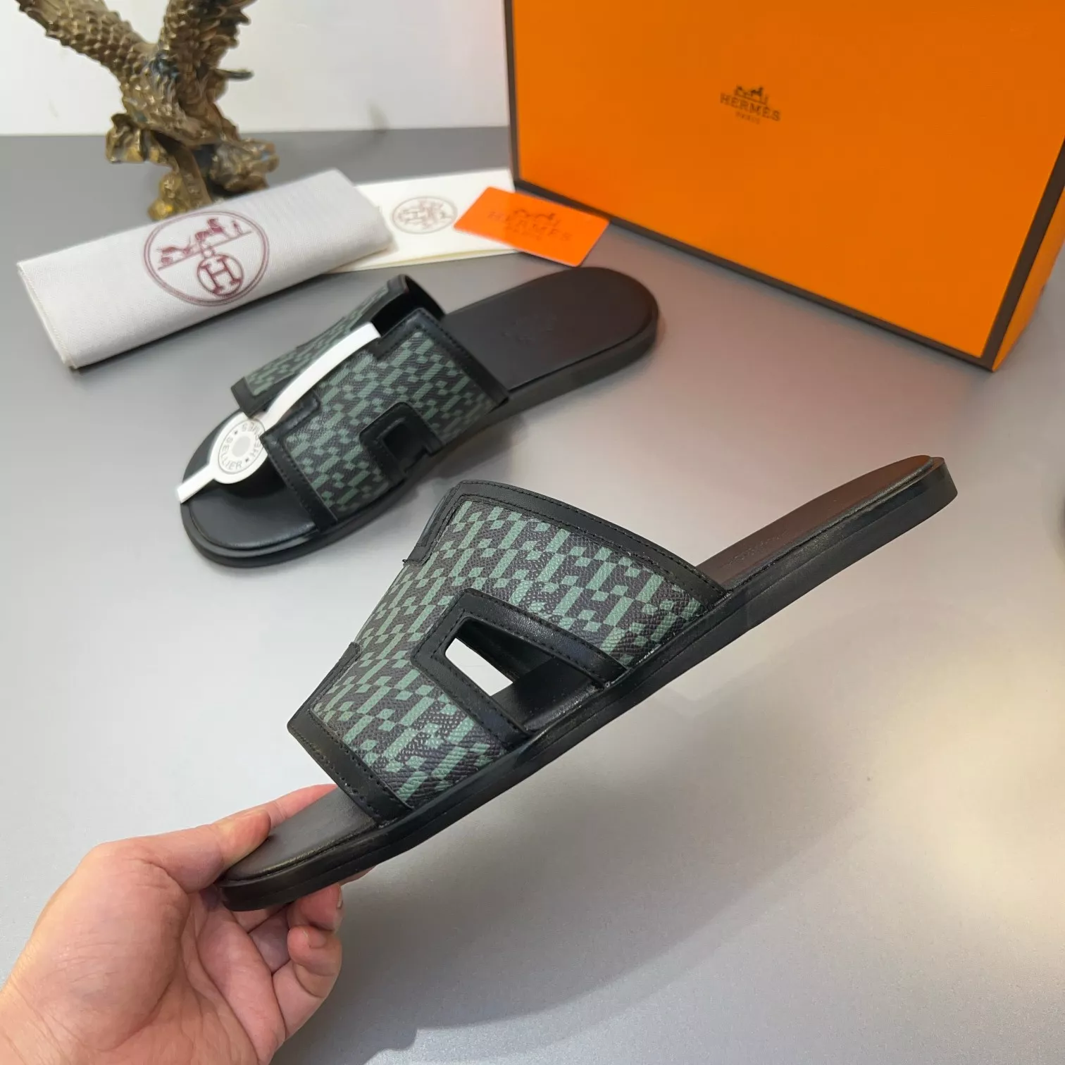 Hermes Slippers For Men Resilient 8796
