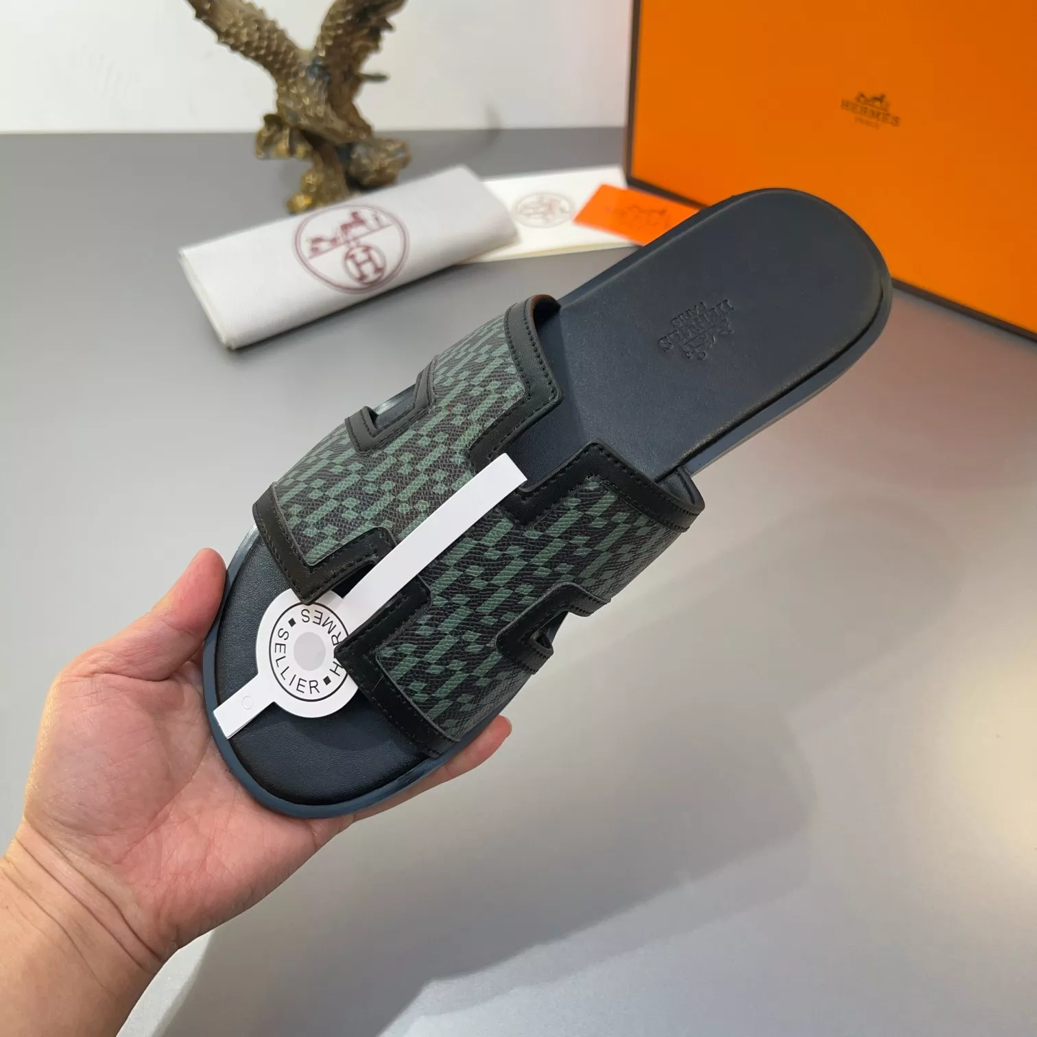 Hermes Slippers For Men Resilient 8796