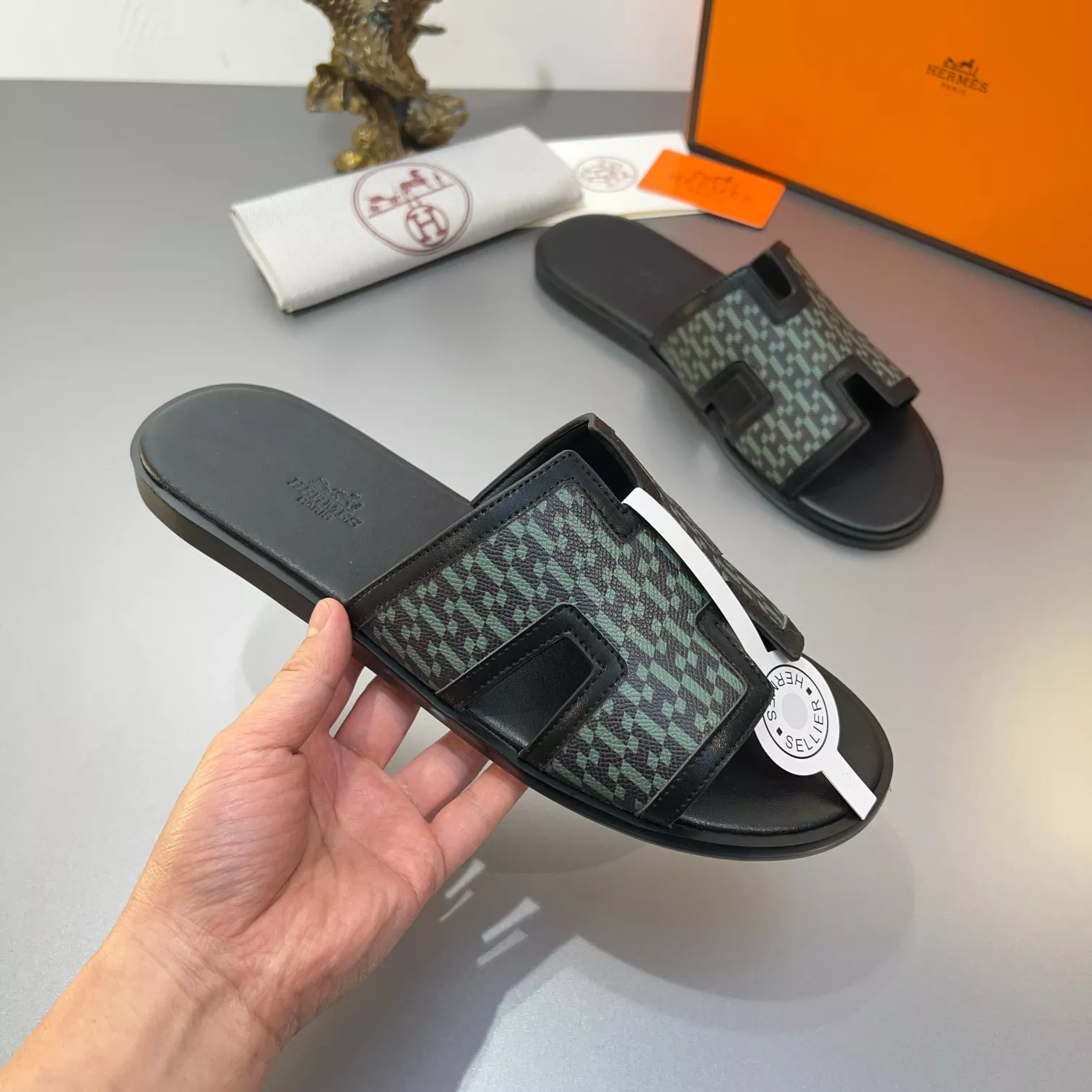 Hermes Slippers For Men Resilient 8796