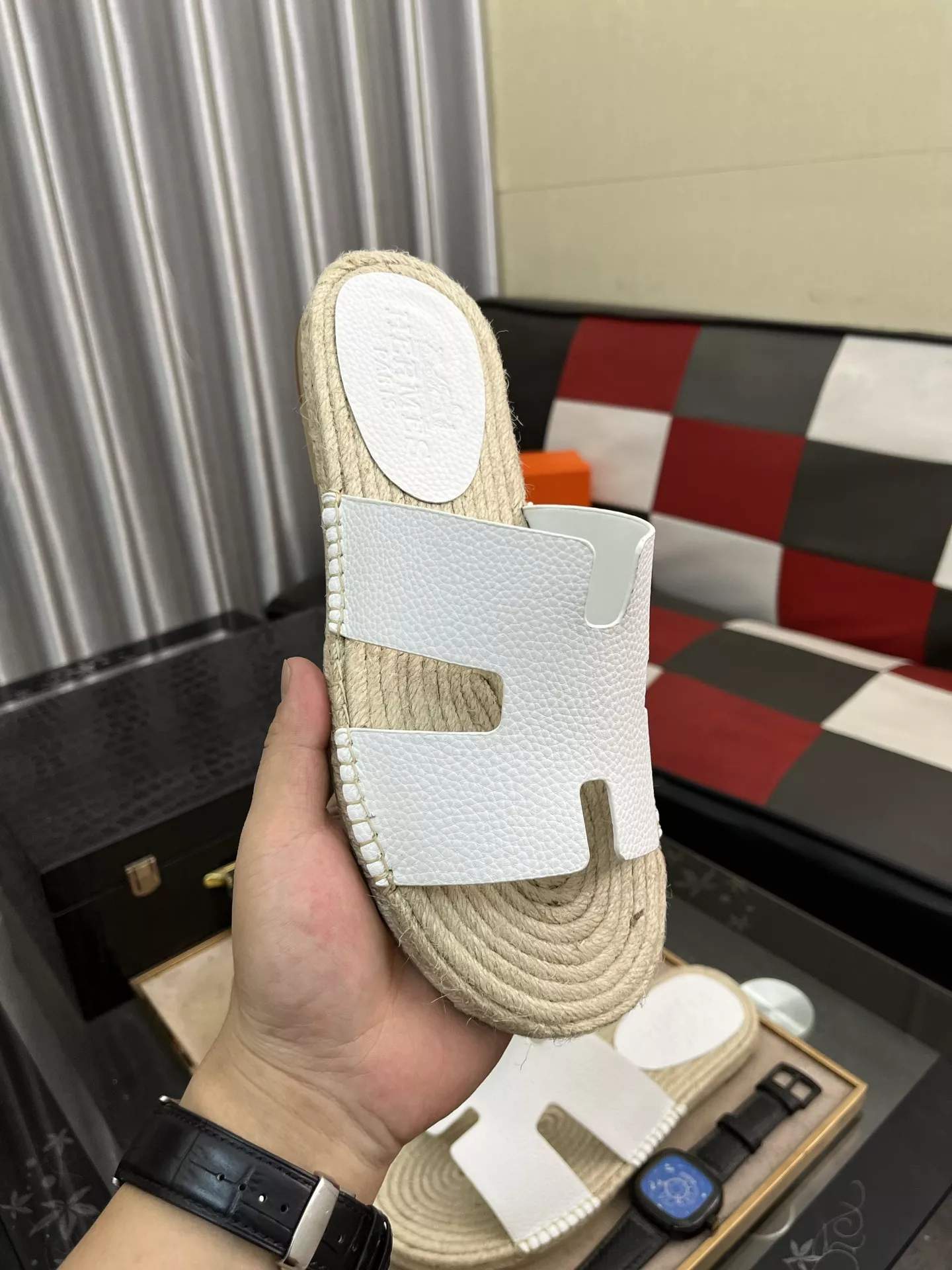 Hermes Slippers For Men Sleek 3289