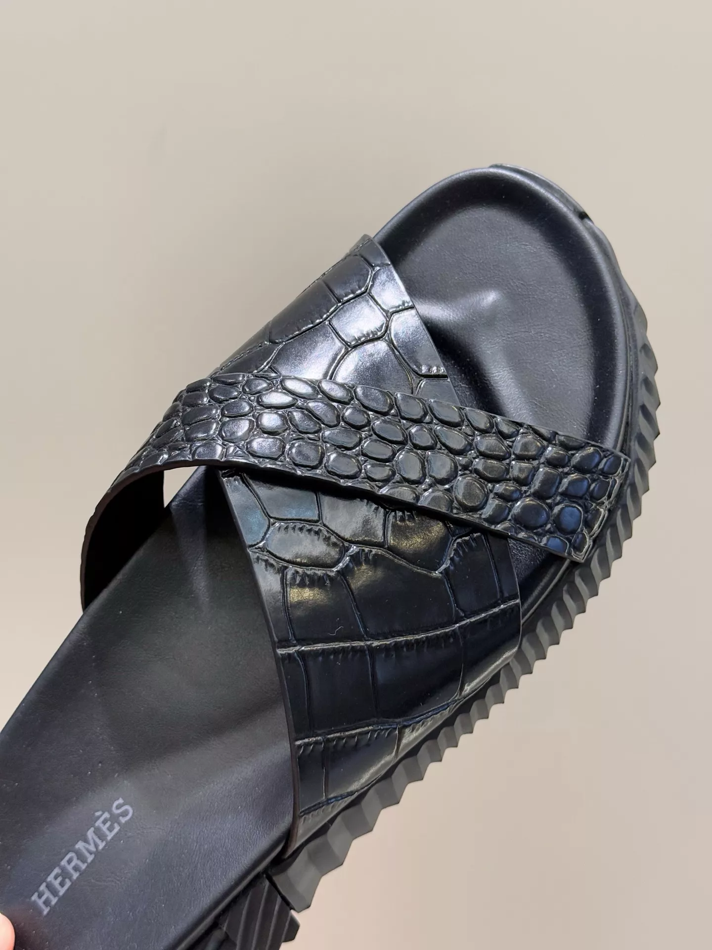 Hermes Slippers For Men Sleek 8533