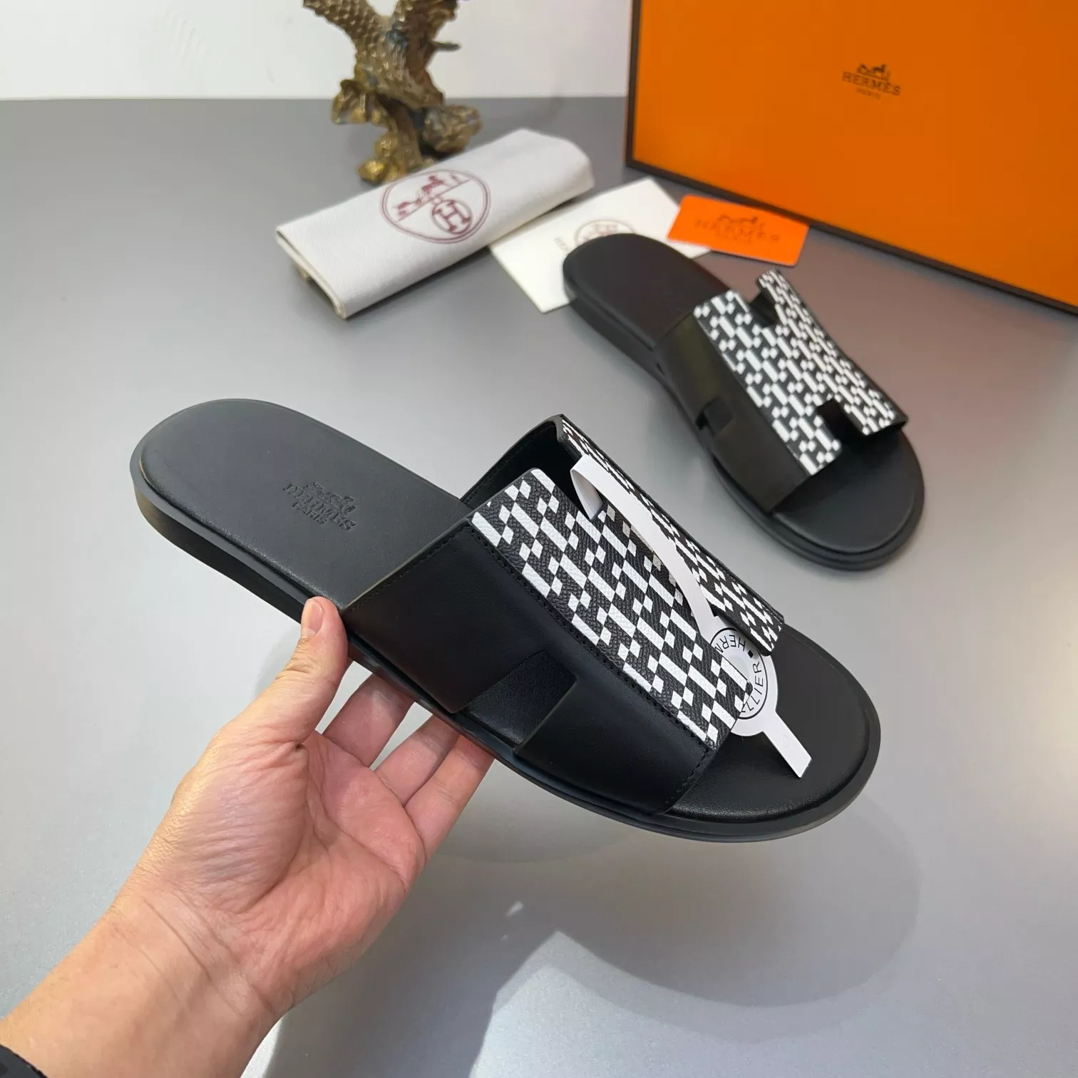 Hermes Slippers For Men Soft 9343
