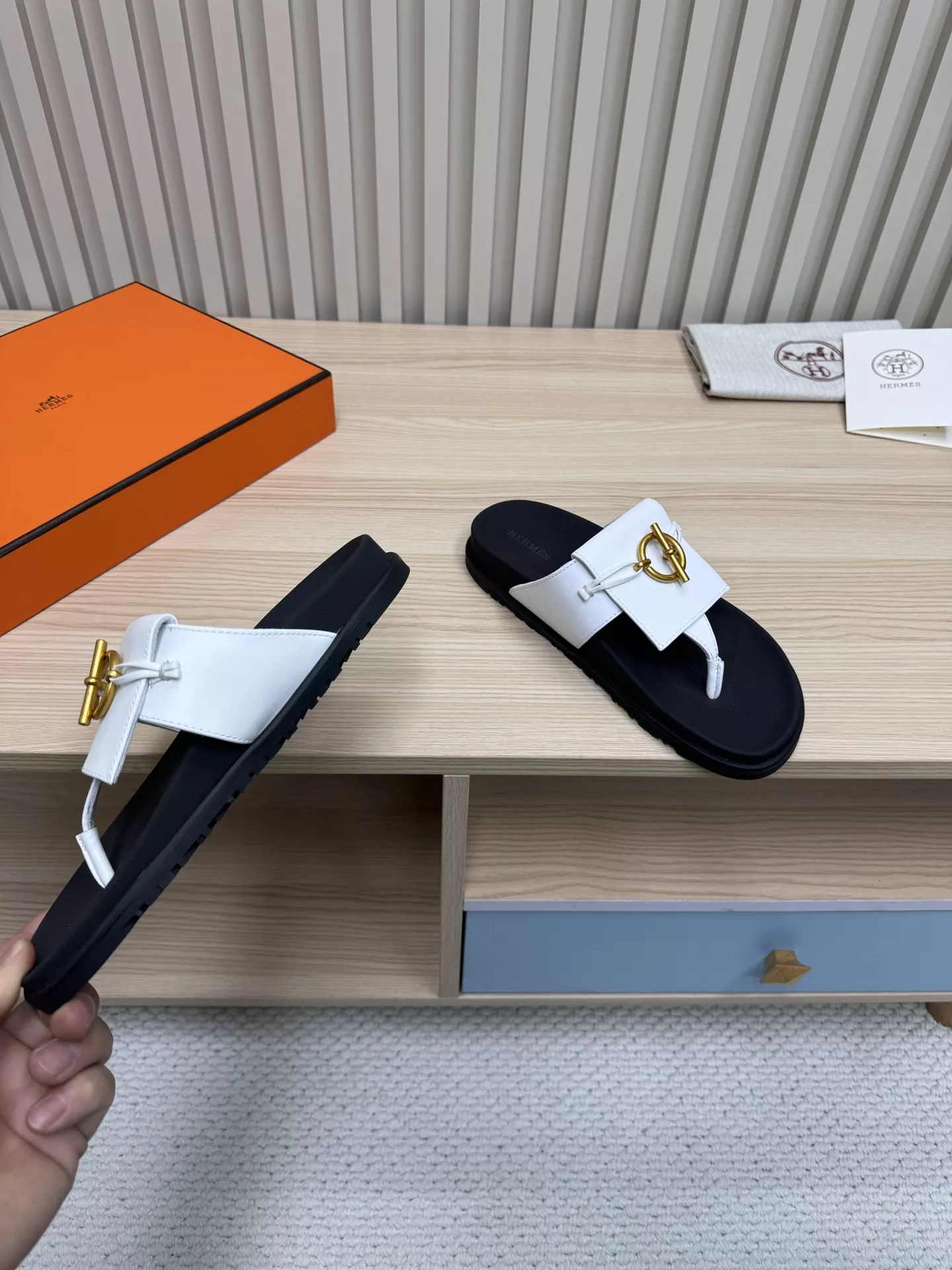 Hermes Slippers For Men Sophisticated 9492