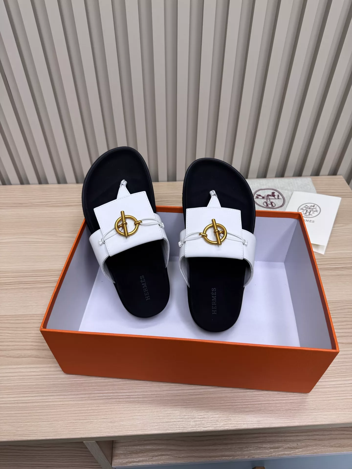 Hermes Slippers For Men Sophisticated 9492
