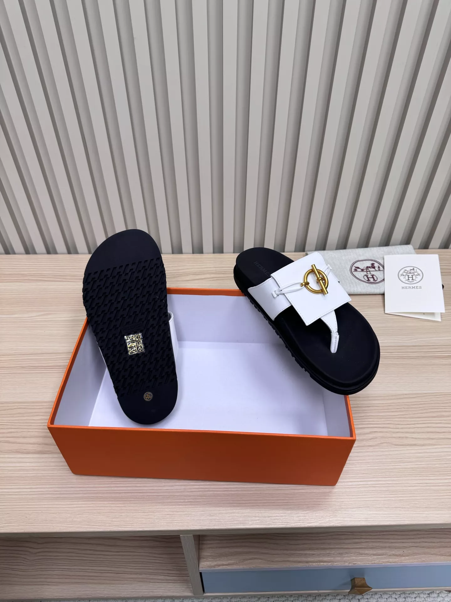 Hermes Slippers For Men Sophisticated 9492