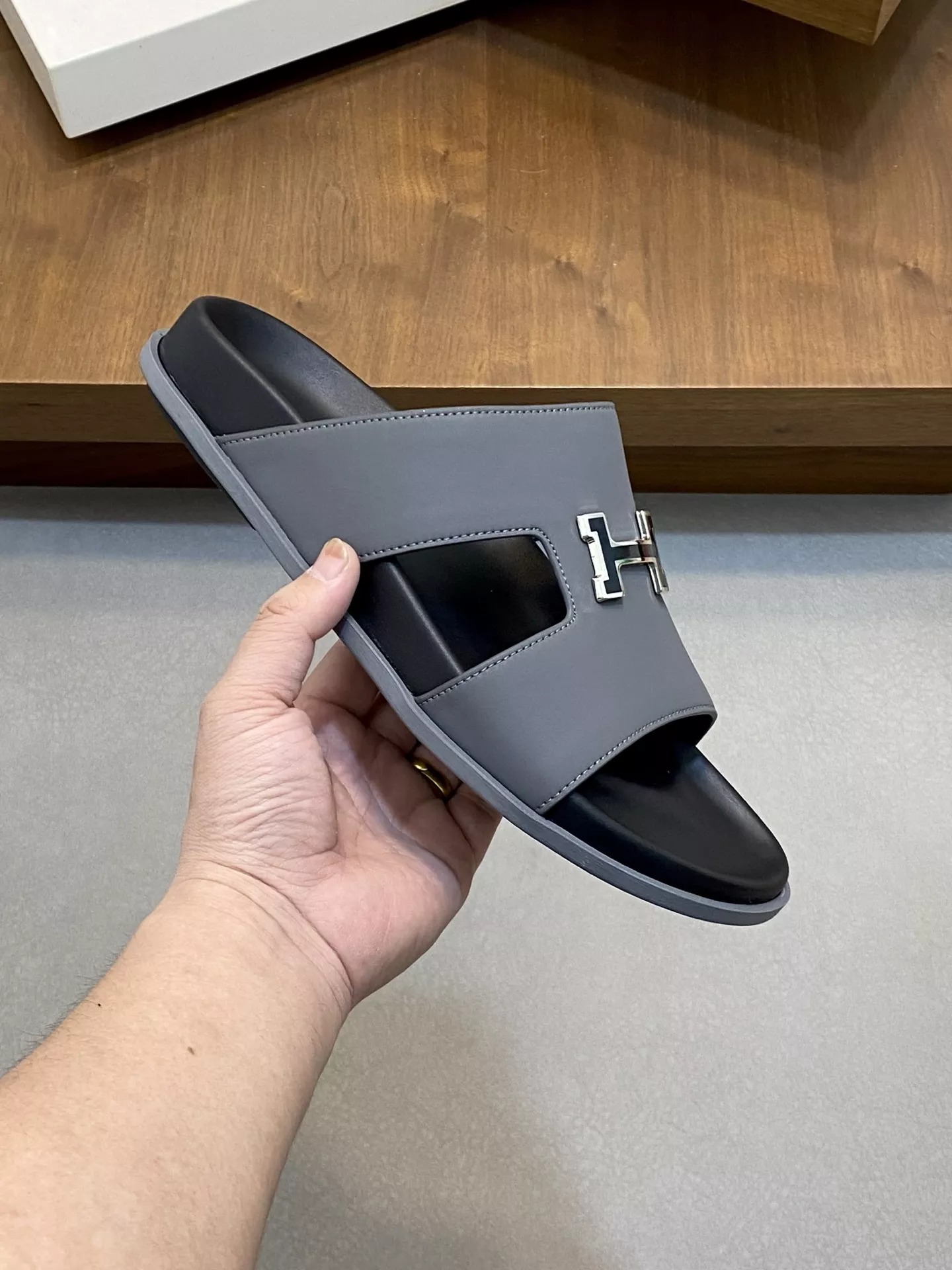 Hermes Slippers For Men Stylish 3127