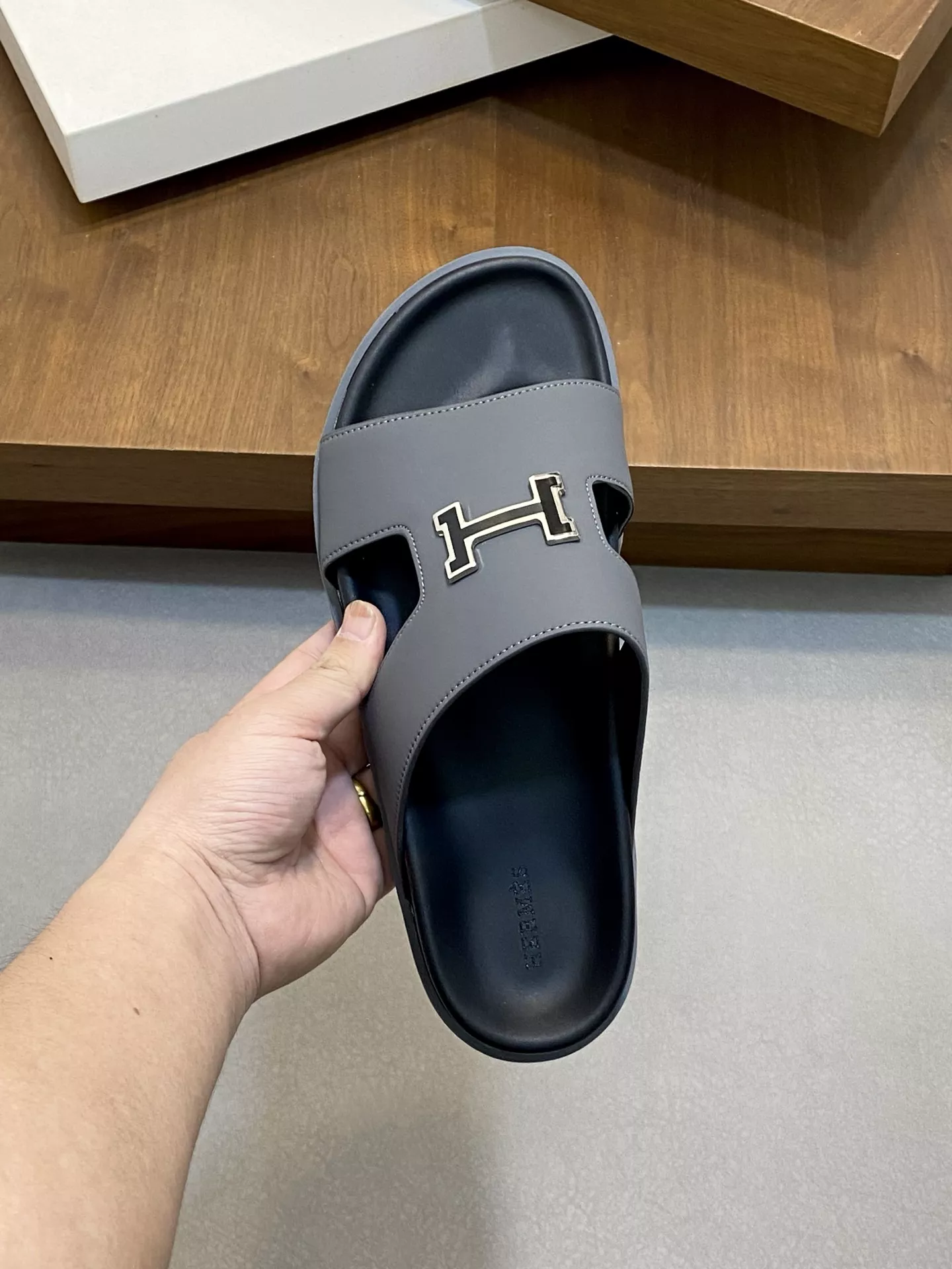 Hermes Slippers For Men Stylish 3127