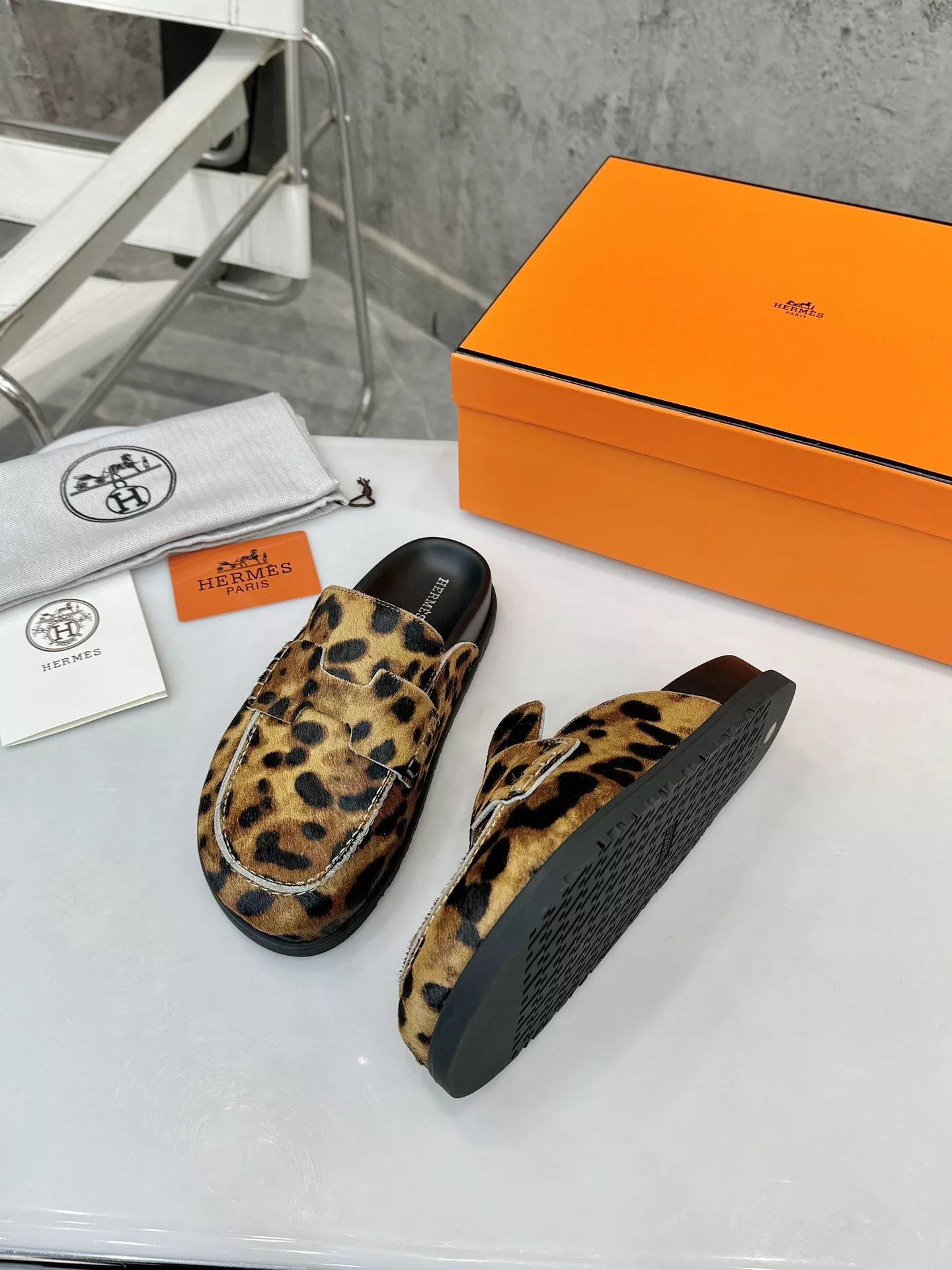 Hermes Slippers For Men Trendy 456