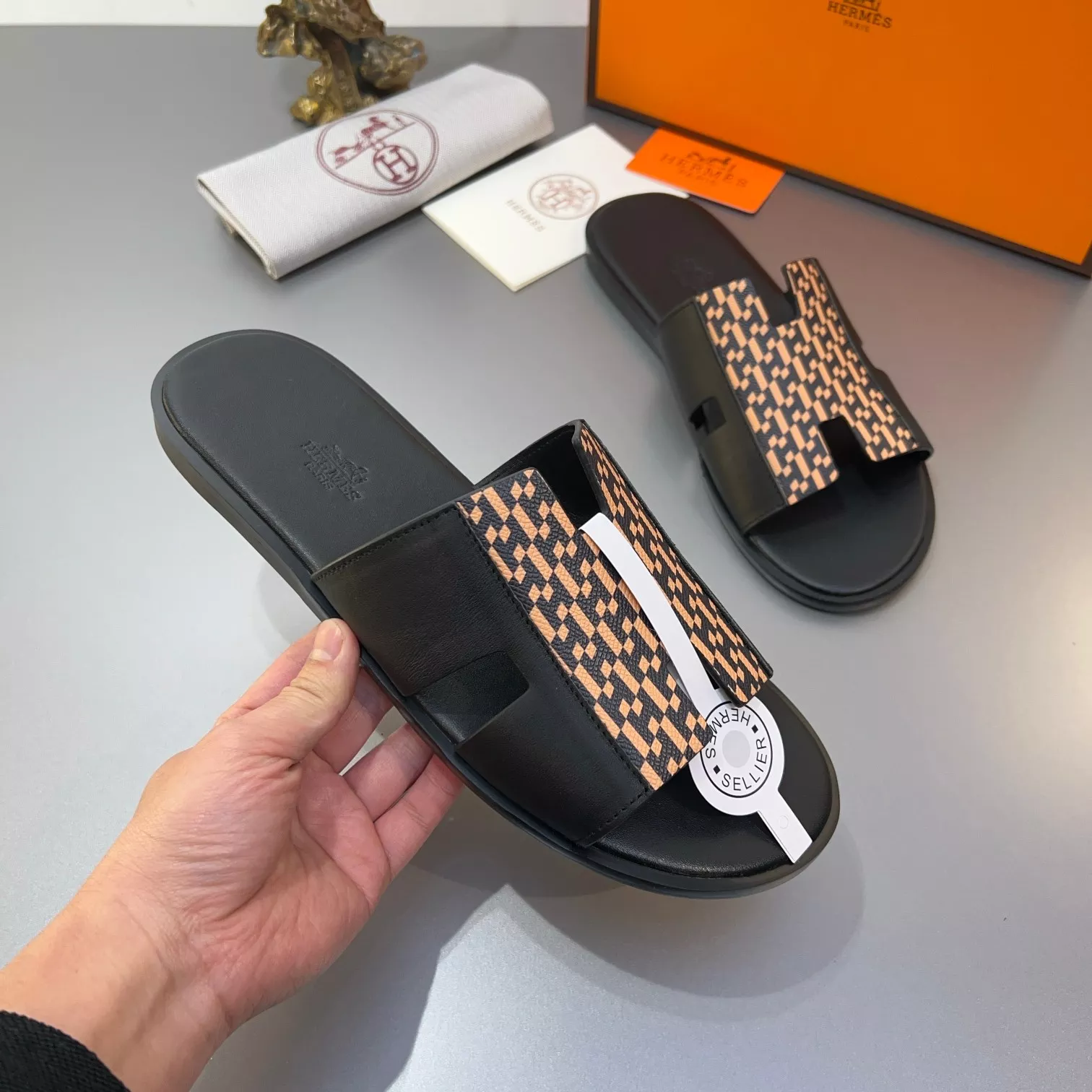 Hermes Slippers For Men Versatile 4803