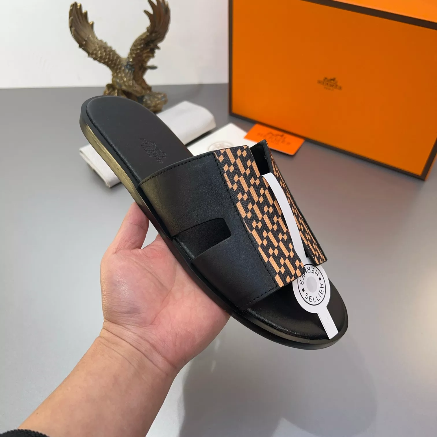 Hermes Slippers For Men Versatile 4803