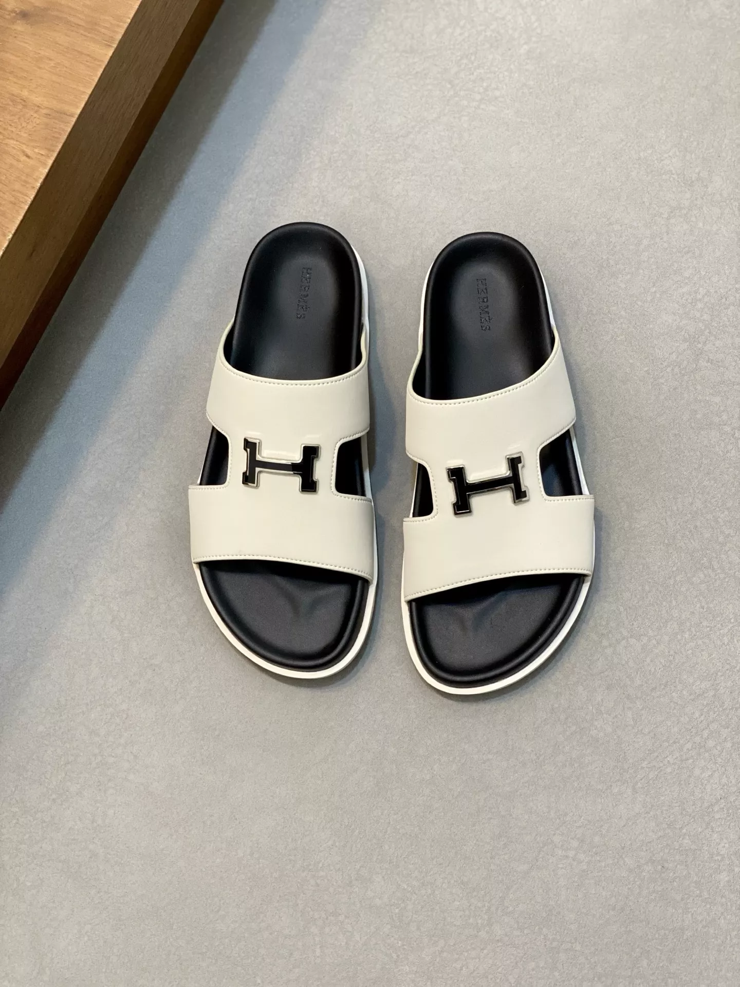 Hermes Slippers For Men Versatile 830