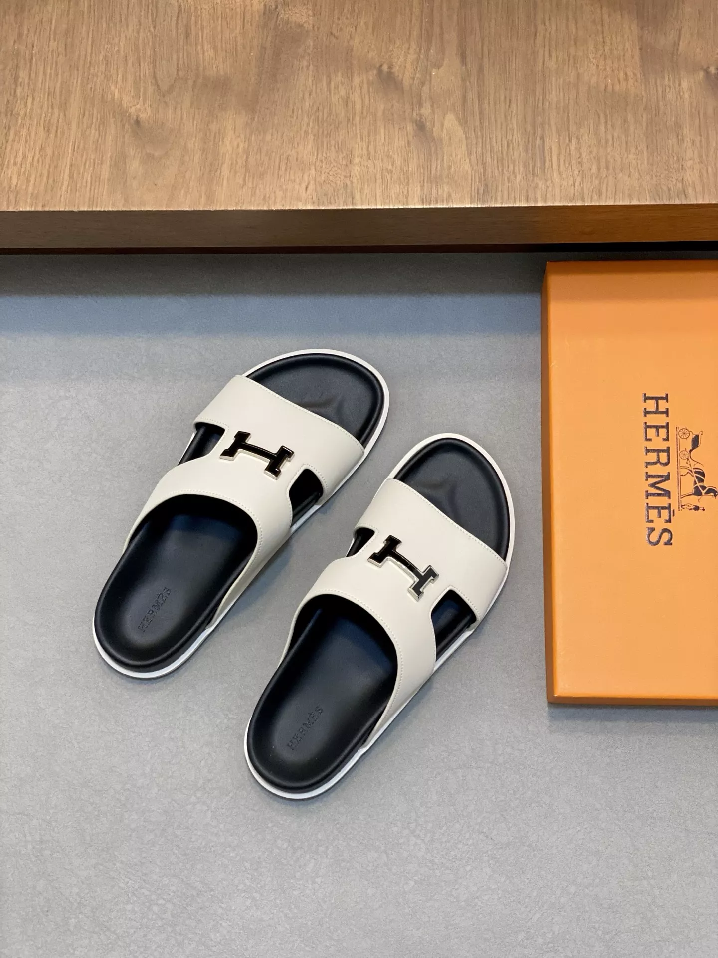 Hermes Slippers For Men Versatile 830