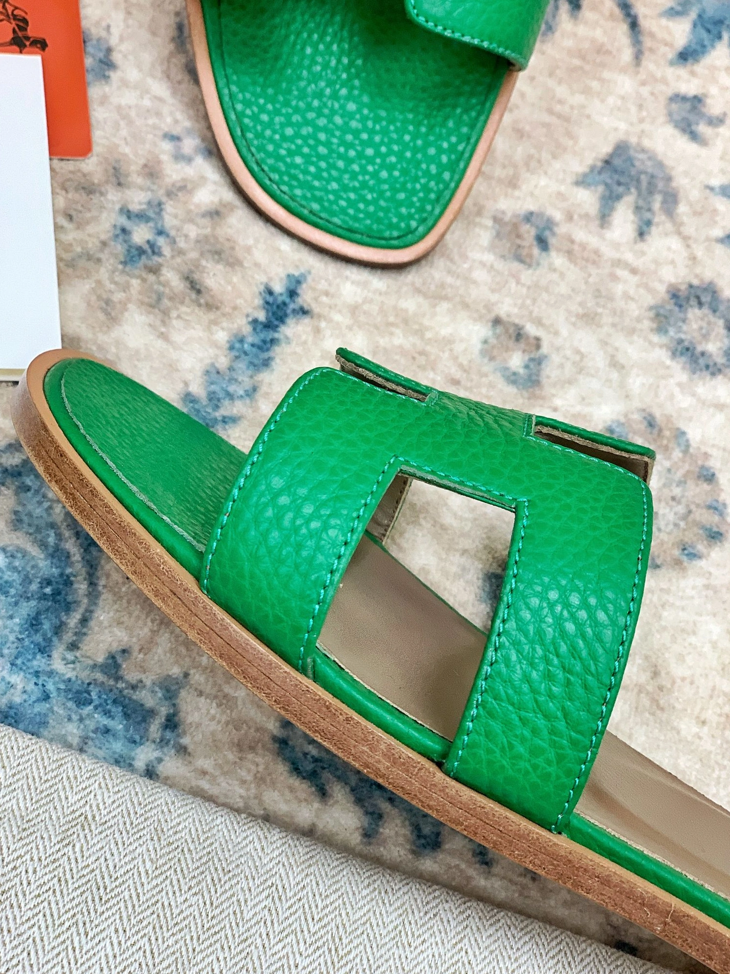 Hermes Slippers For Women Timeless 4061