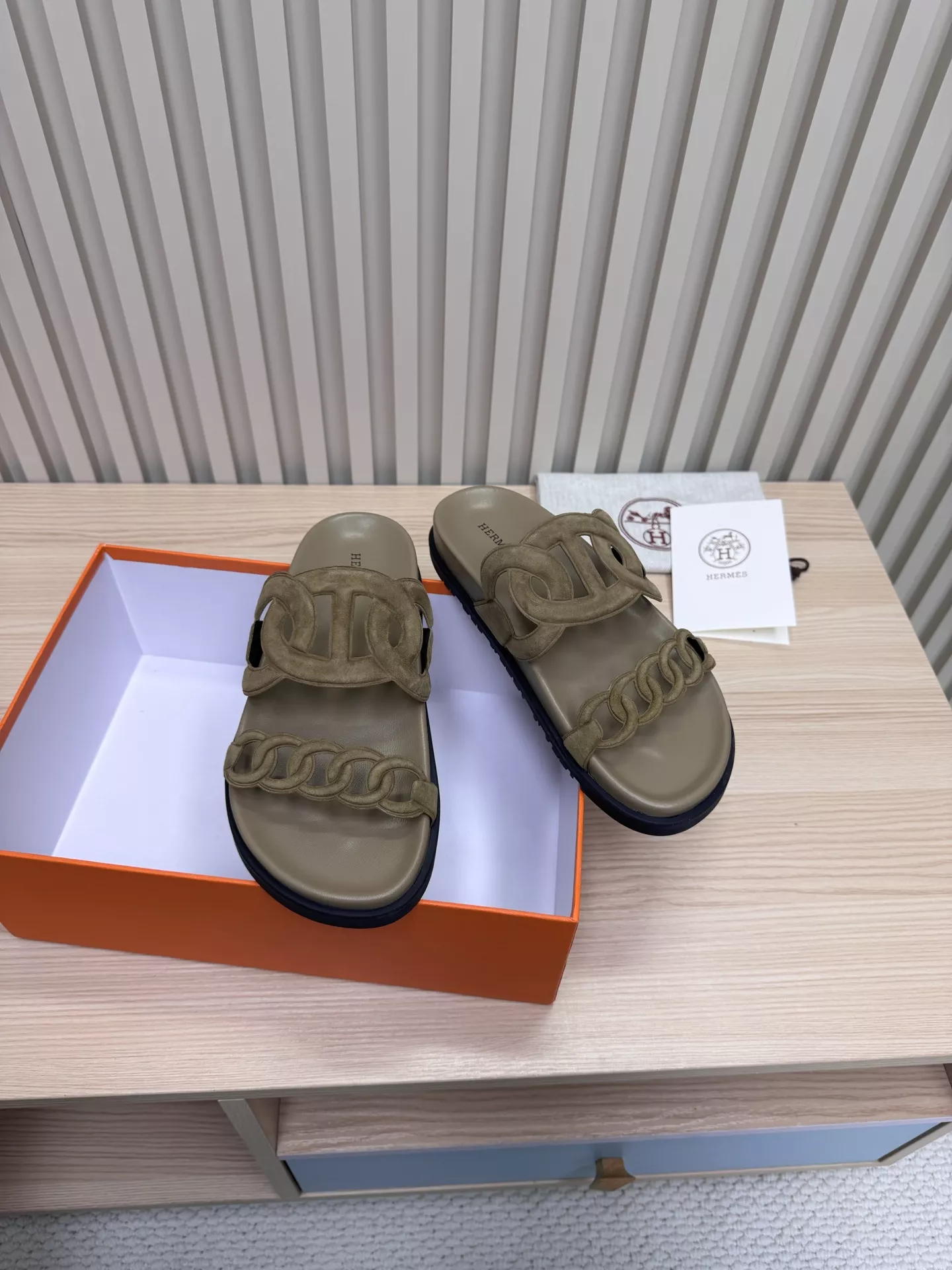 Hermes Slippers For Women Trendsetting 7749