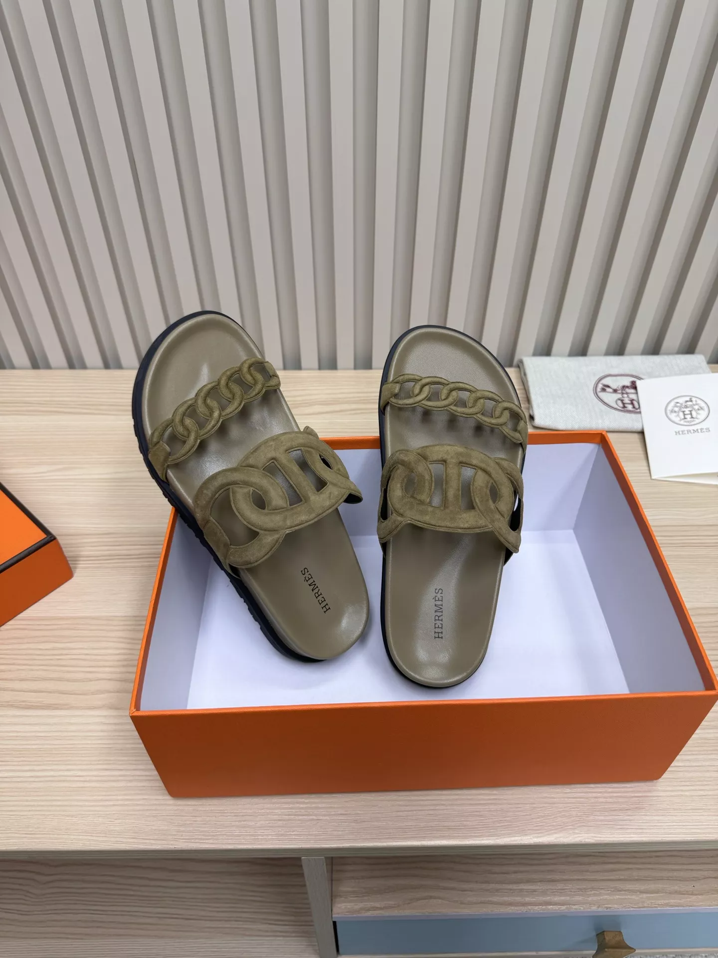 Hermes Slippers For Women Trendsetting 7749