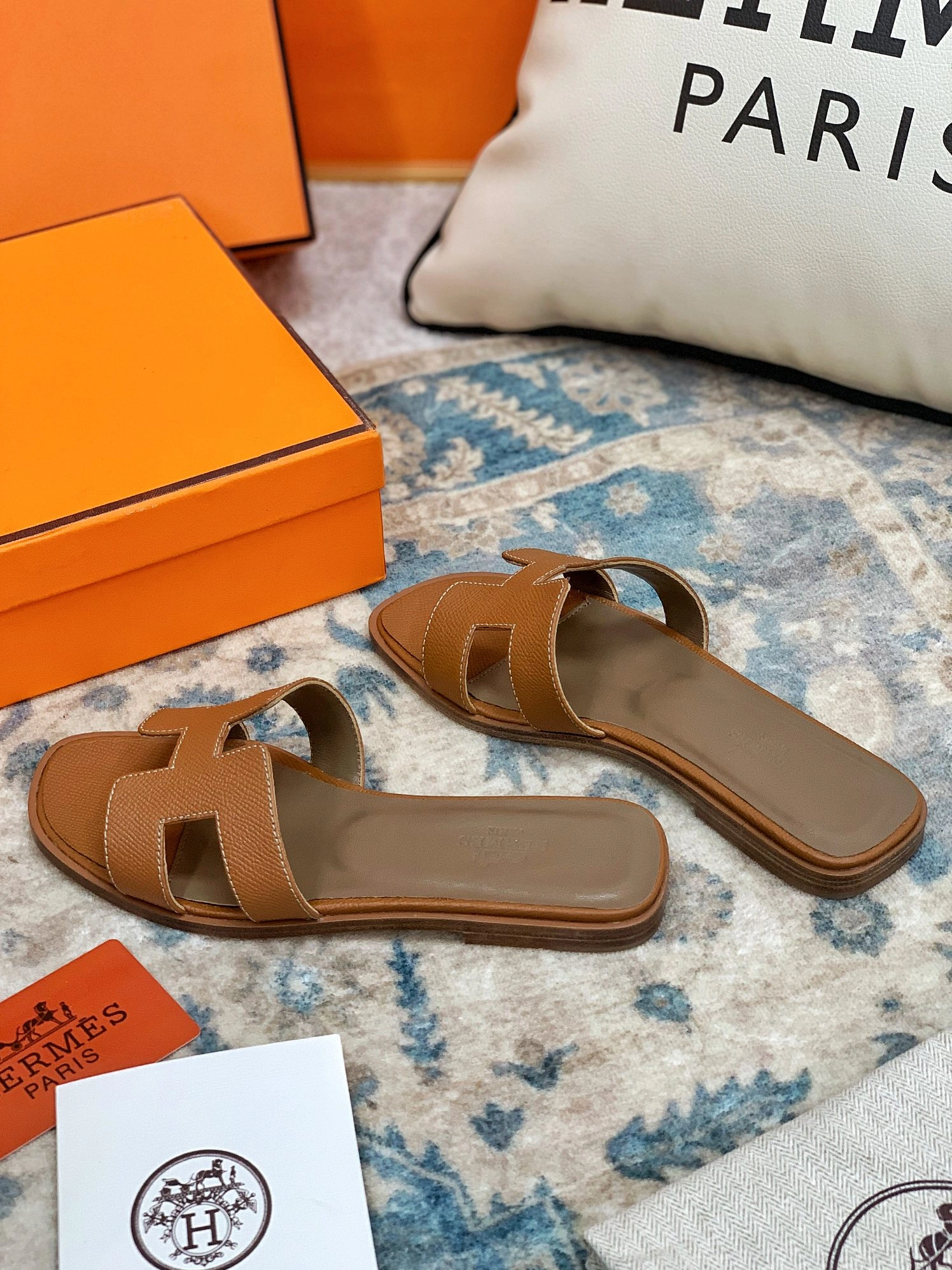 Hermes Slippers For Women Vibrant 3476