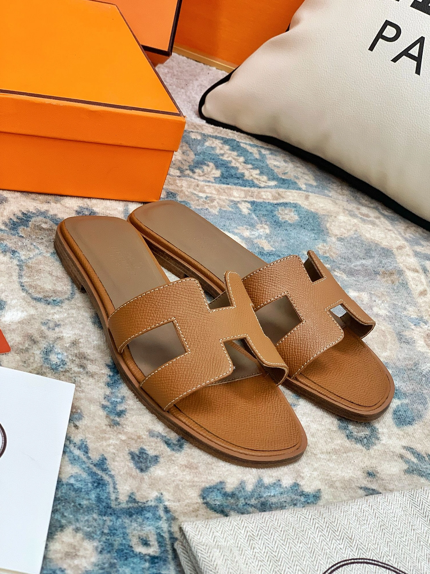 Hermes Slippers For Women Vibrant 3476