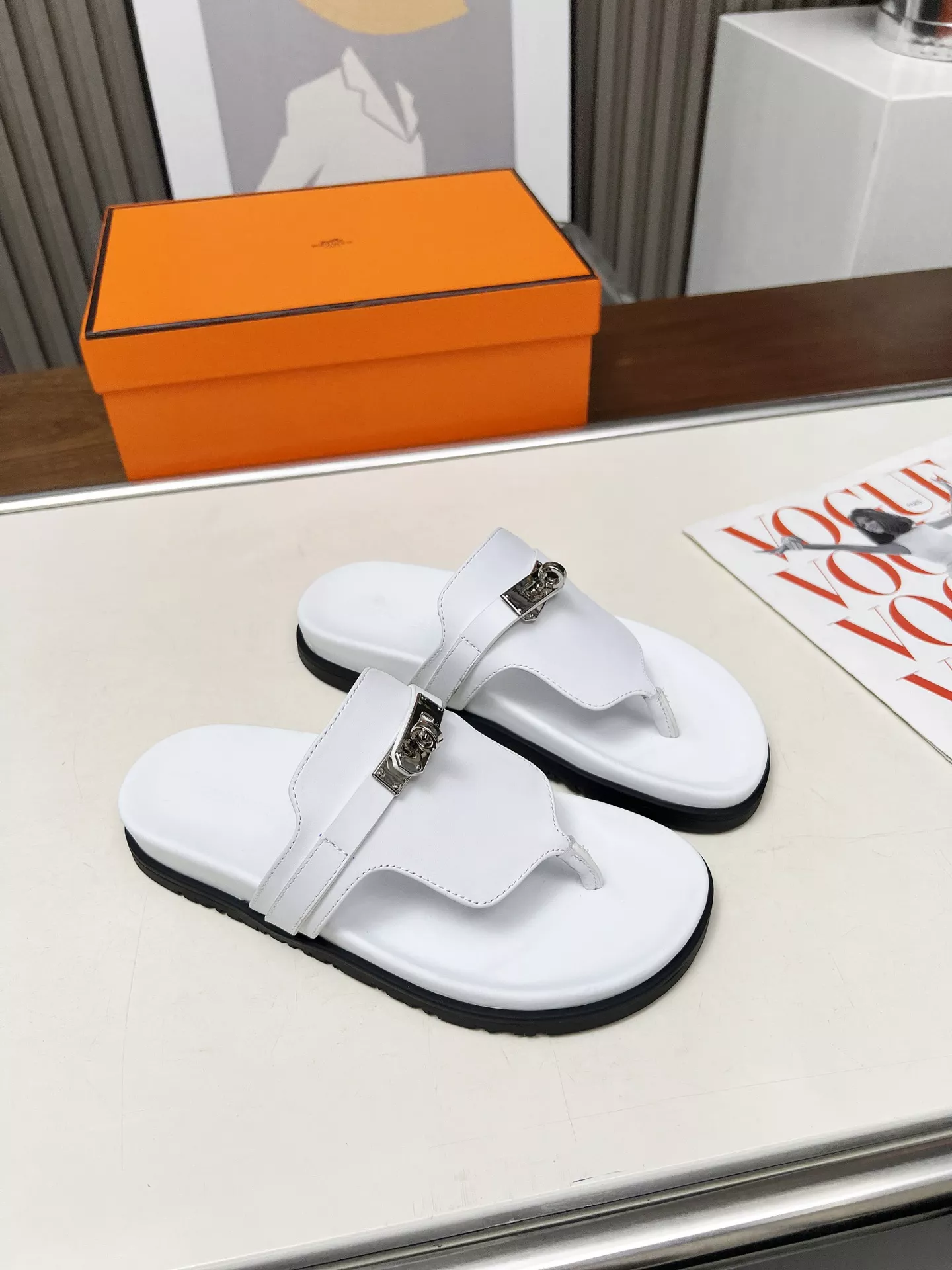 Hermes Slippers For Women Vibrant 9585