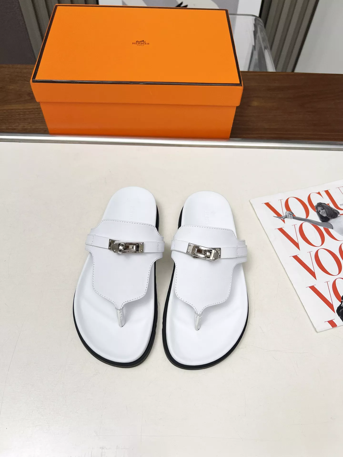Hermes Slippers For Women Vibrant 9585