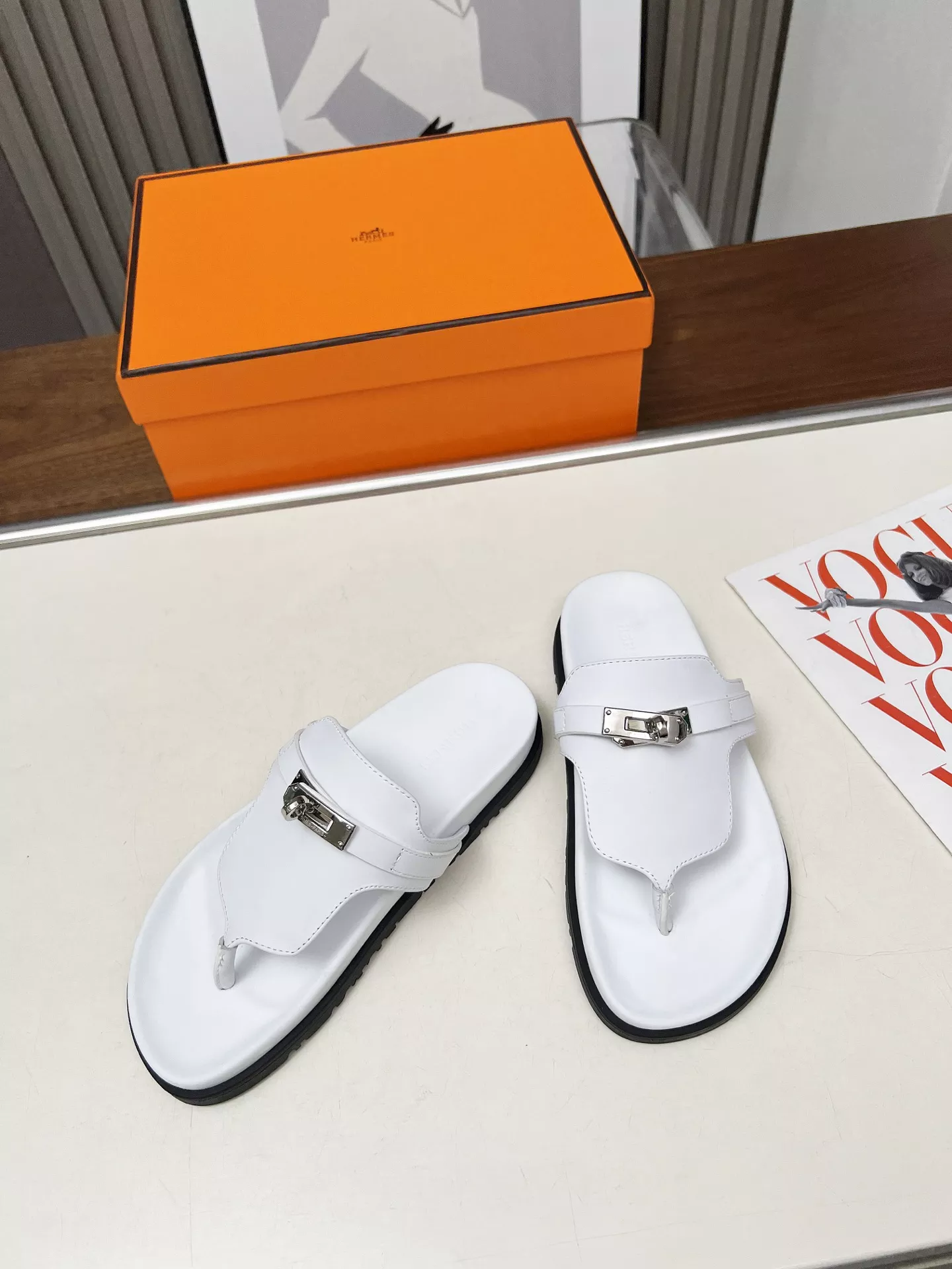 Hermes Slippers For Women Vibrant 9585