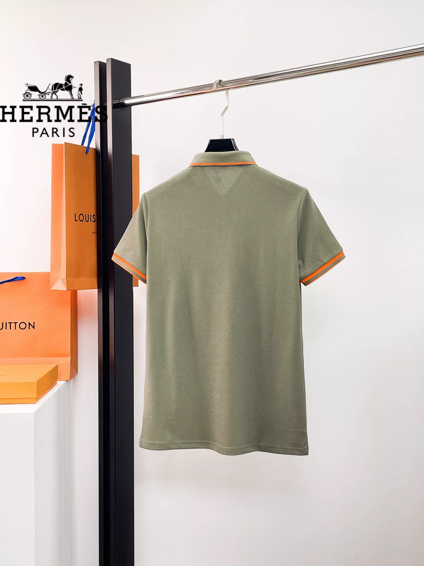 Hermes T-Shirts Short Sleeved For Men AllSeason 3847