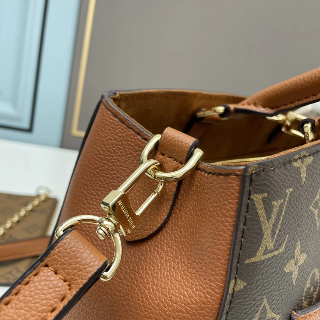 HighQuality 1244 Louis Vuitton AAA Quality Handbags For Women