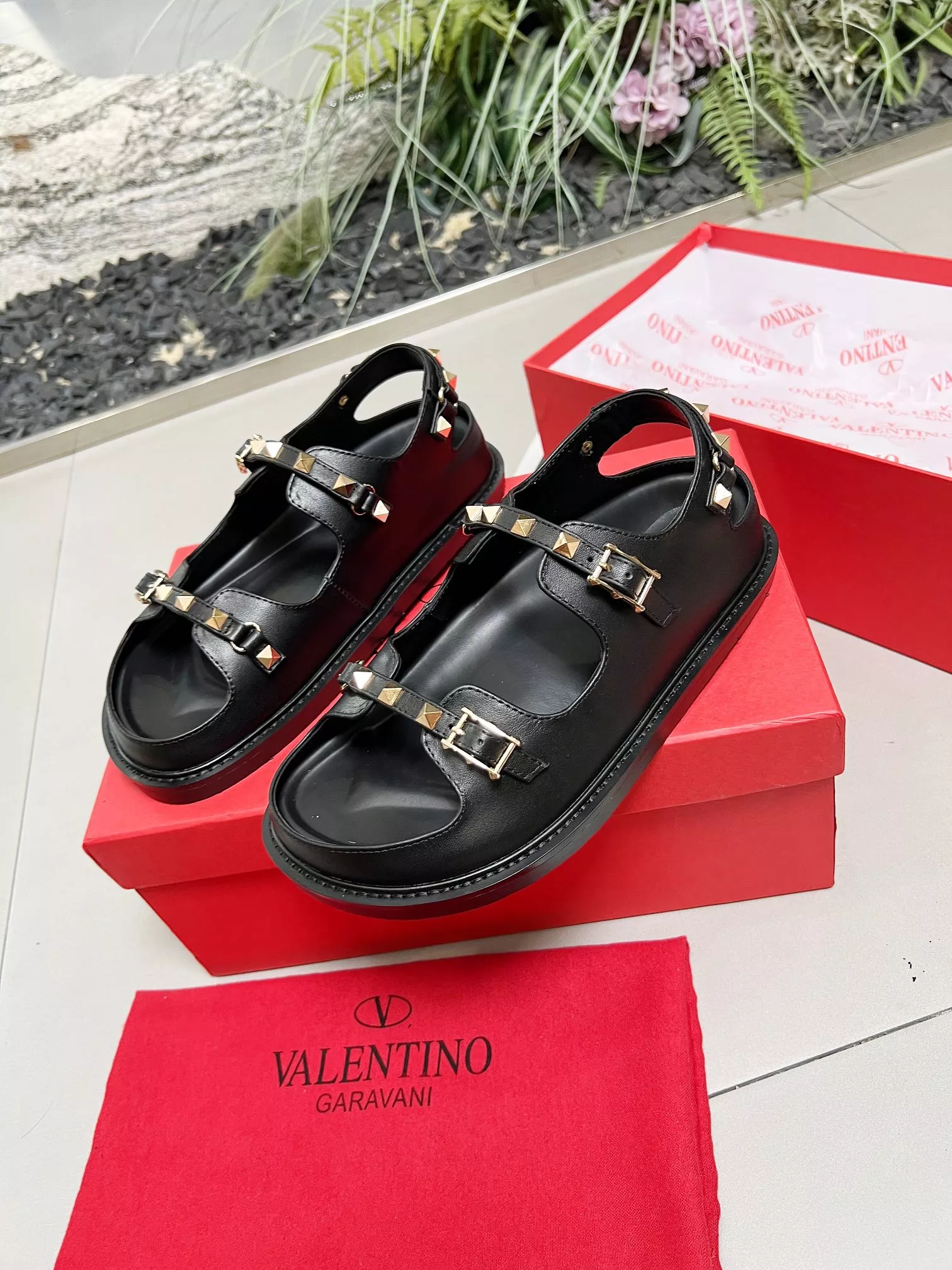 HighQuality 1293 Valentino Sandal For Women