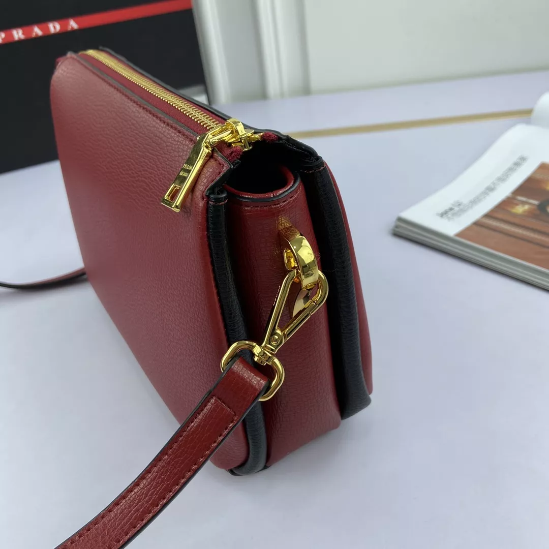 HighQuality 1423 Prada AAA Quality Messenger Bags For Women