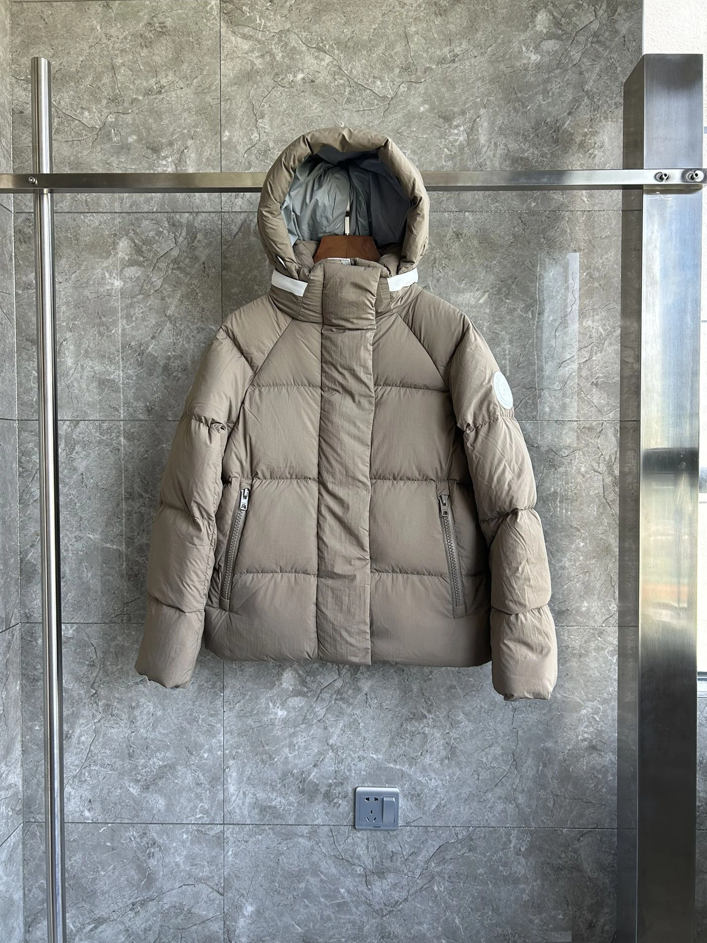 HighQuality 1460 Canada Goose Down Feather Coat Long Sleeved For Women