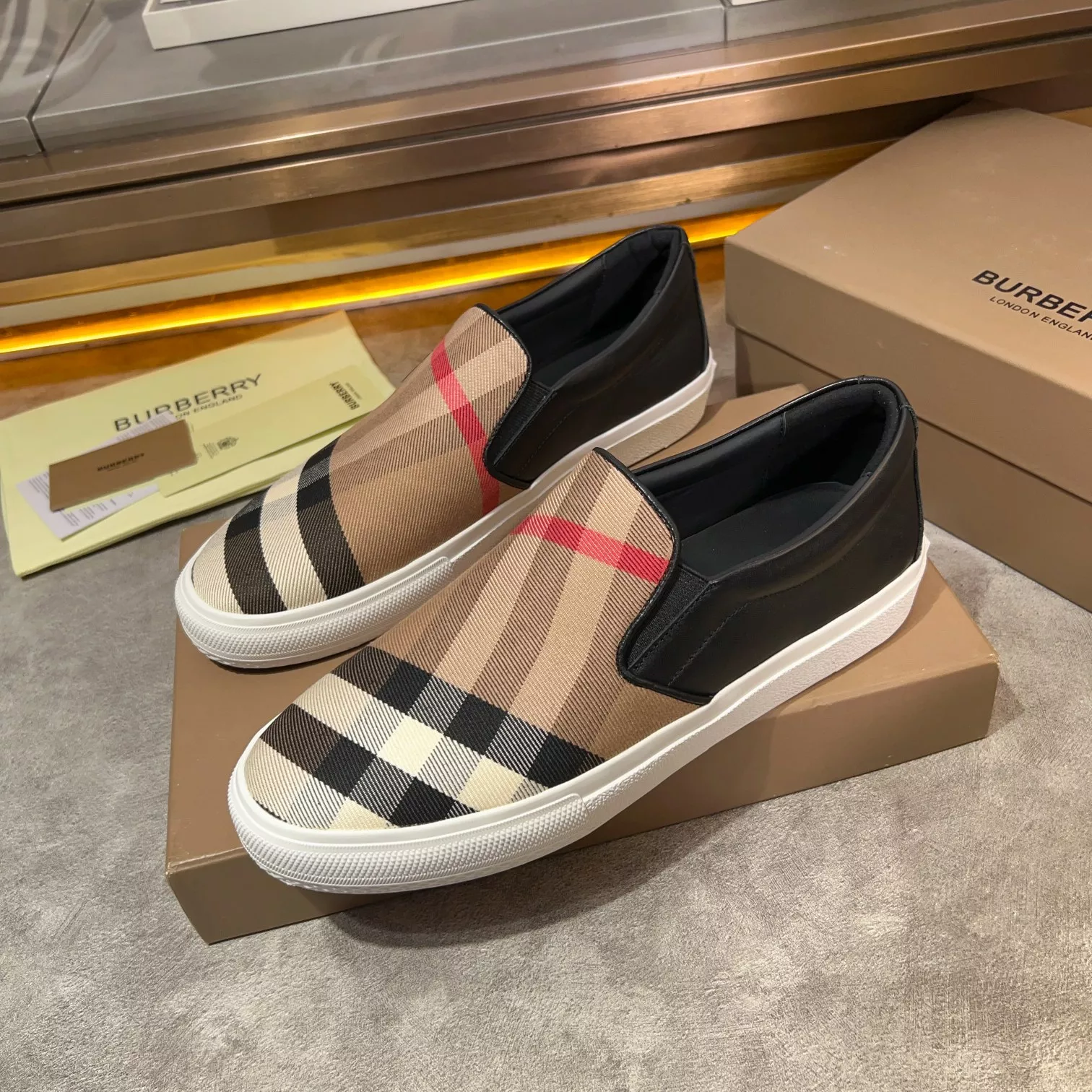 HighQuality 1515 Burberry Casual Shoes For Men