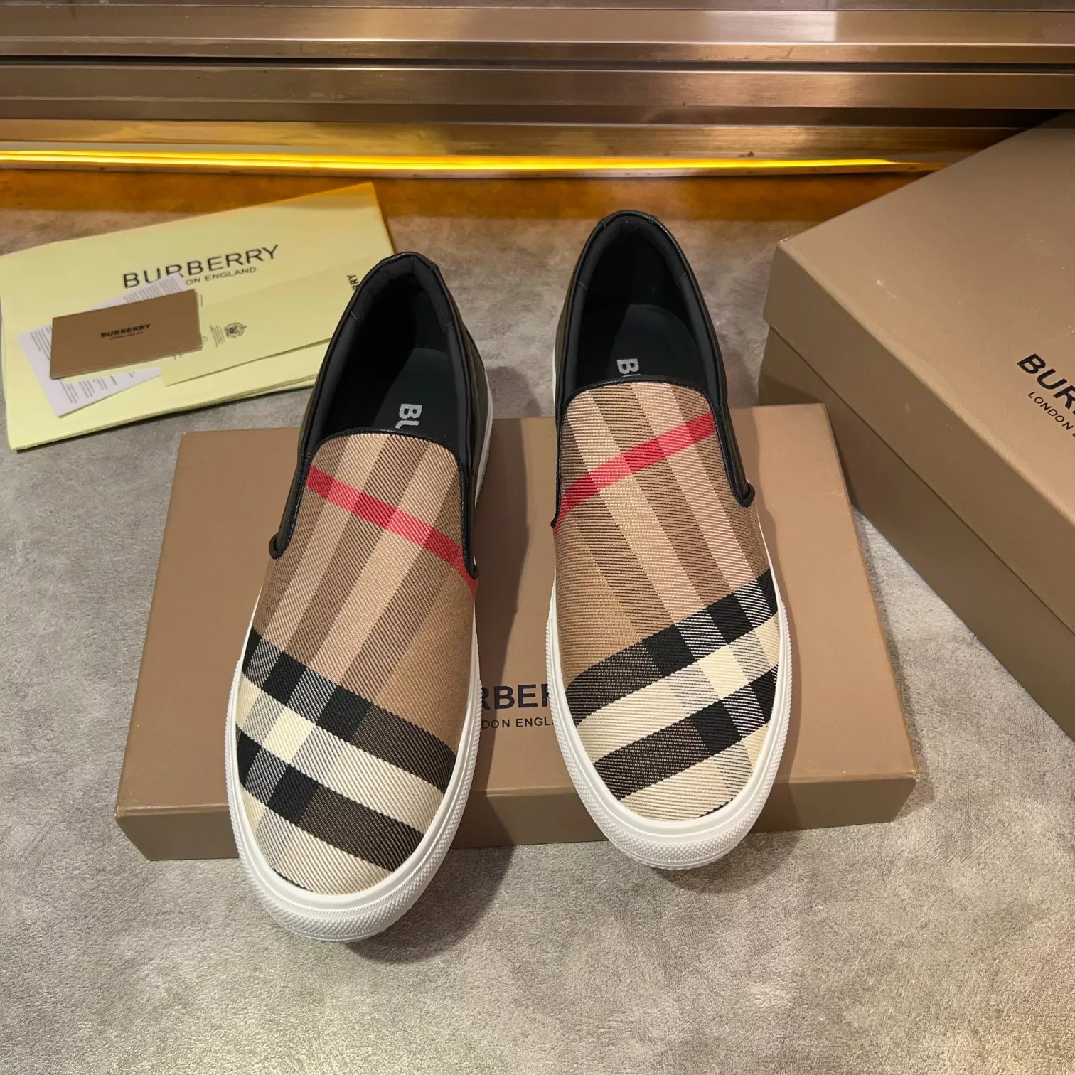 HighQuality 1515 Burberry Casual Shoes For Men