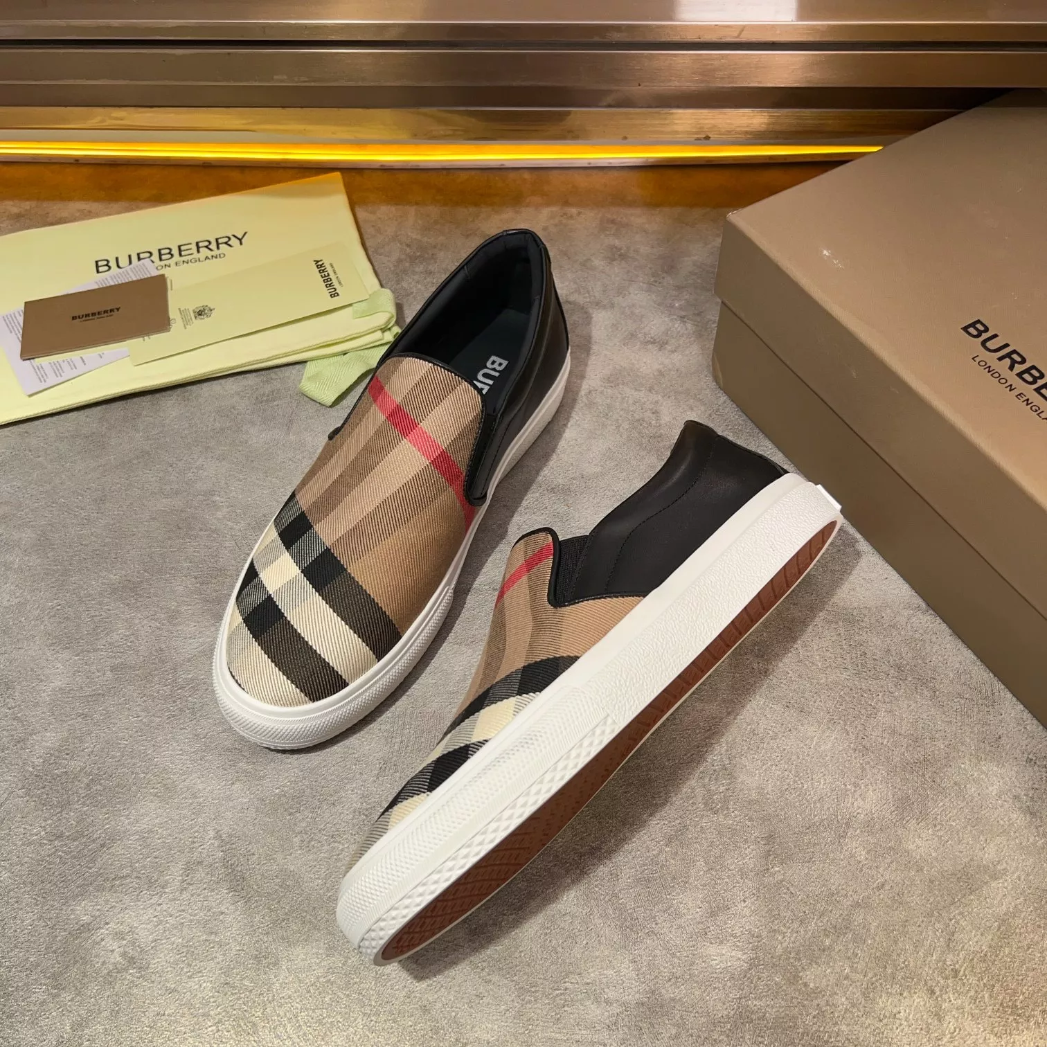 HighQuality 1515 Burberry Casual Shoes For Men