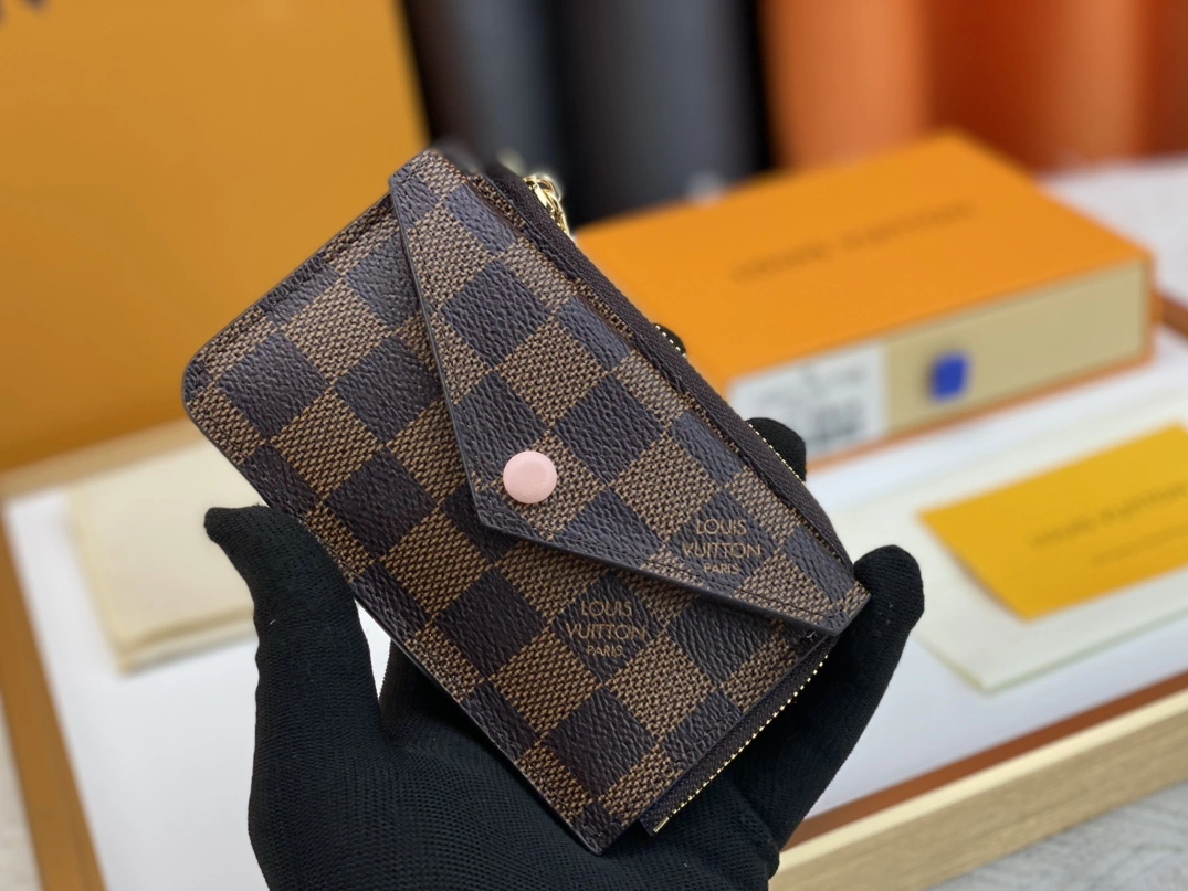 HighQuality 1561 Louis Vuitton LV Card Case For Women
