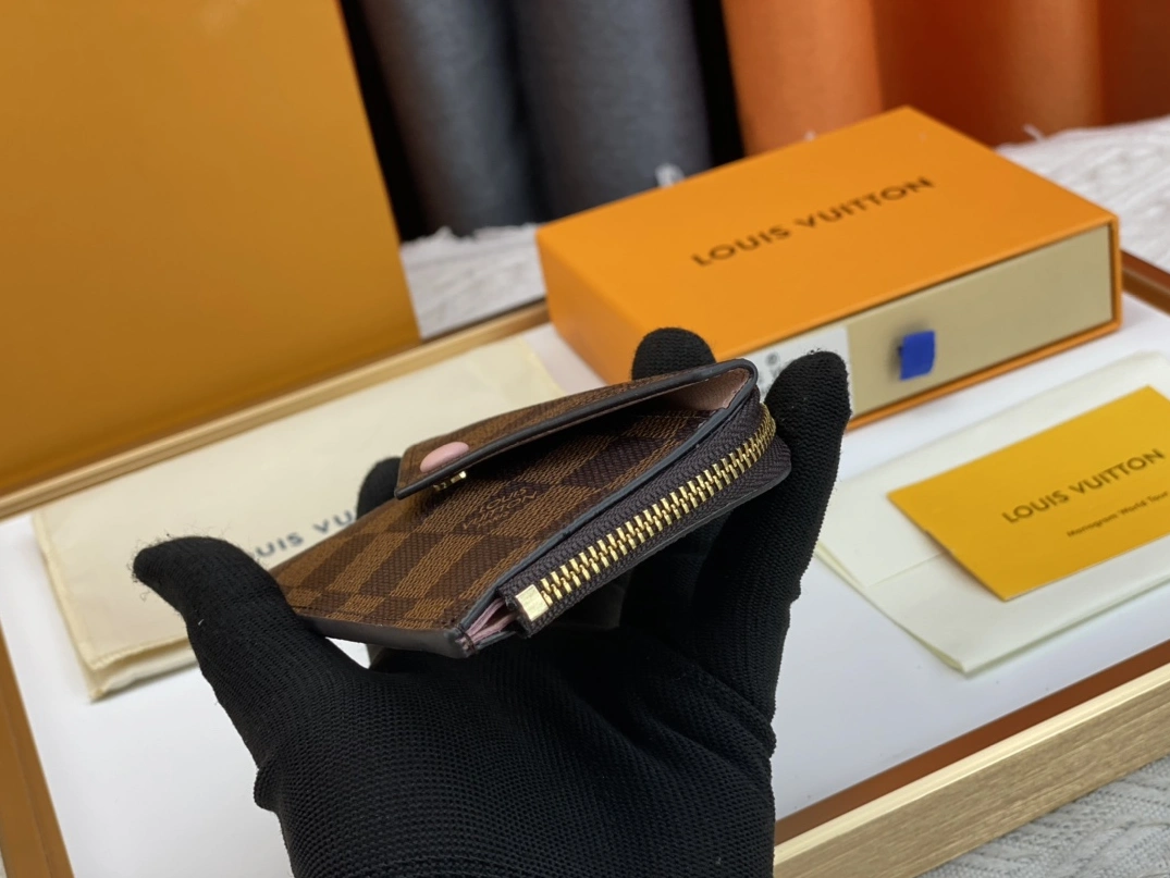 HighQuality 1561 Louis Vuitton LV Card Case For Women