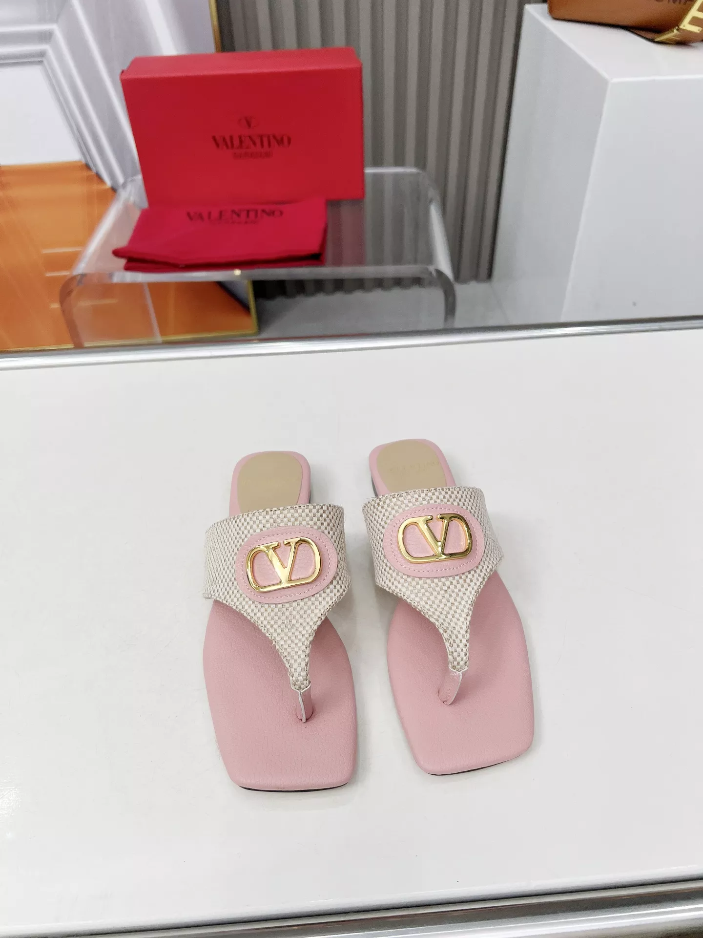 HighQuality 1593 Valentino Slippers For Women