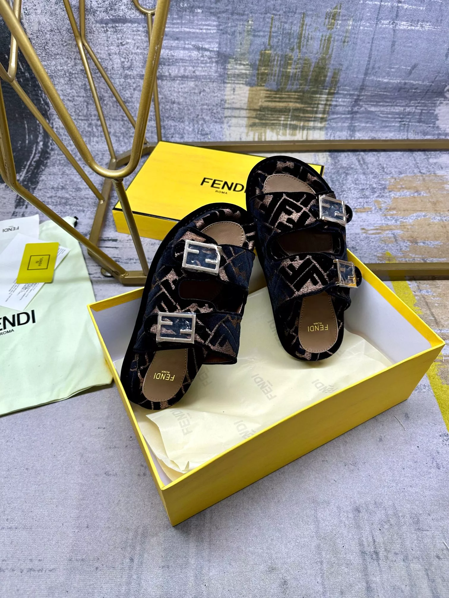 HighQuality 1684 Fendi Slippers For Women