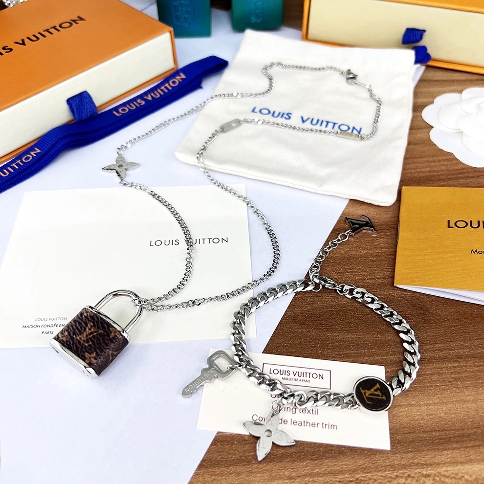 HighQuality 1694 Louis Vuitton LV Jewelry Set