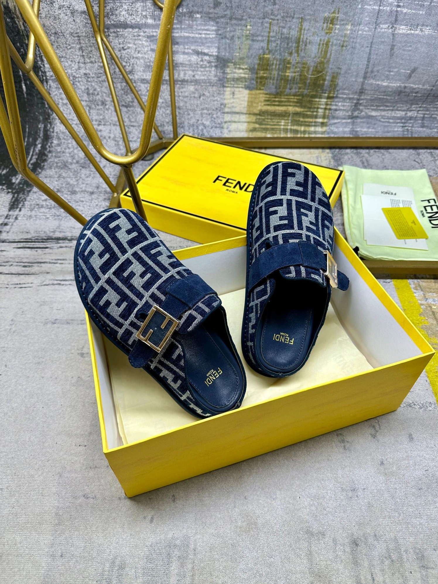 HighQuality 194 Fendi Slippers For Men