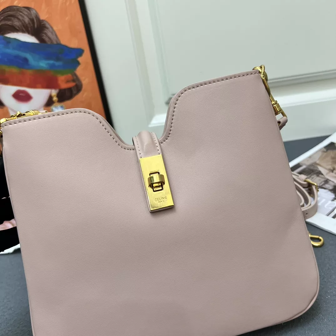 HighQuality 2000 Celine AAA Quality Shoulder Bags For Women