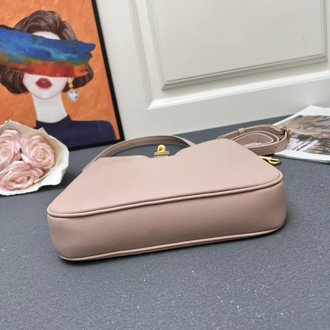 HighQuality 2000 Celine AAA Quality Shoulder Bags For Women