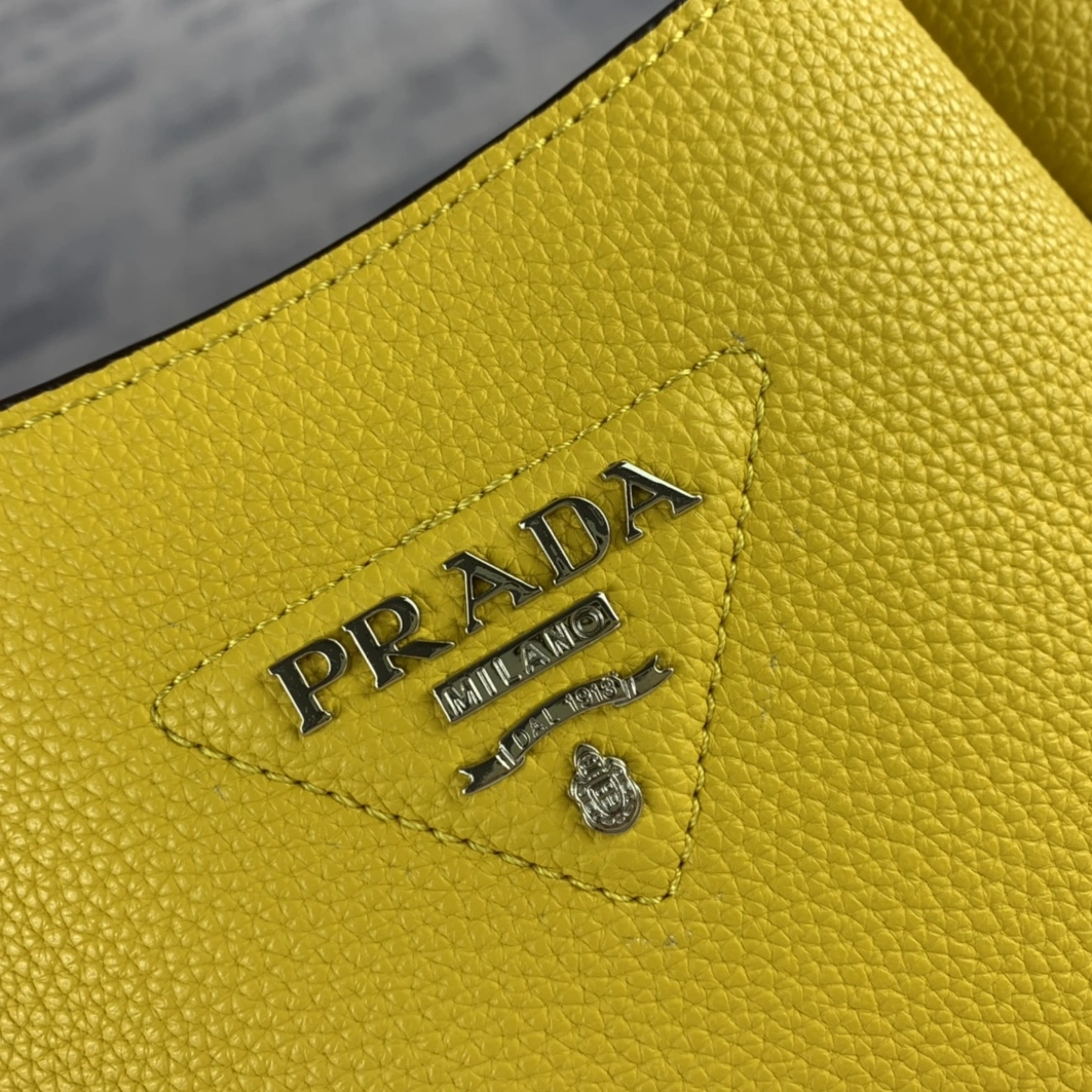 HighQuality 2155 Prada AAA Quality Handbags For Women