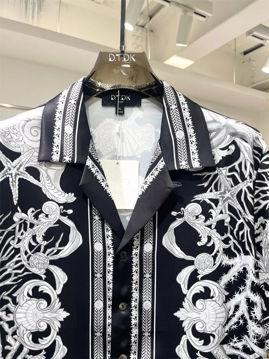 HighQuality 2552 Versace Tracksuits Short Sleeved For Men