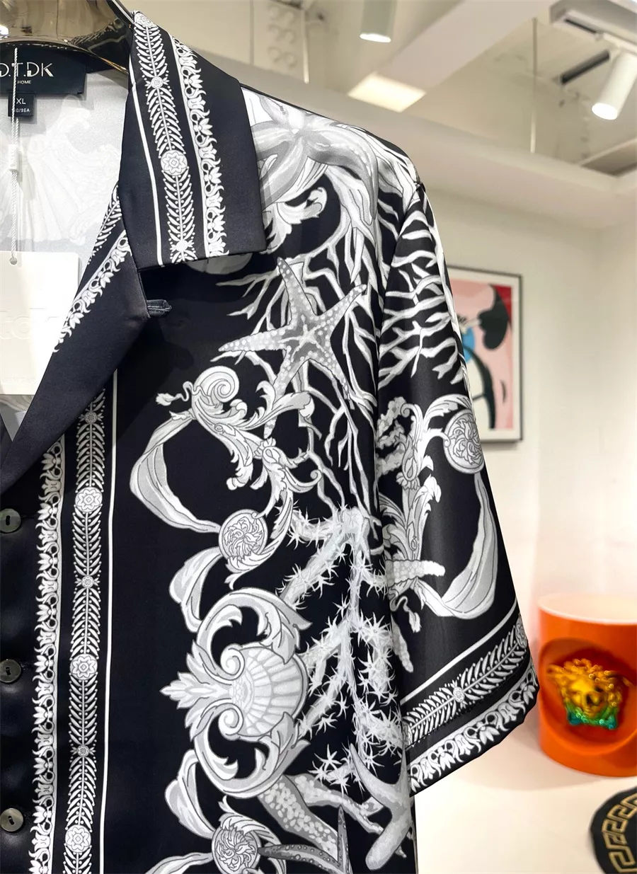 HighQuality 2552 Versace Tracksuits Short Sleeved For Men