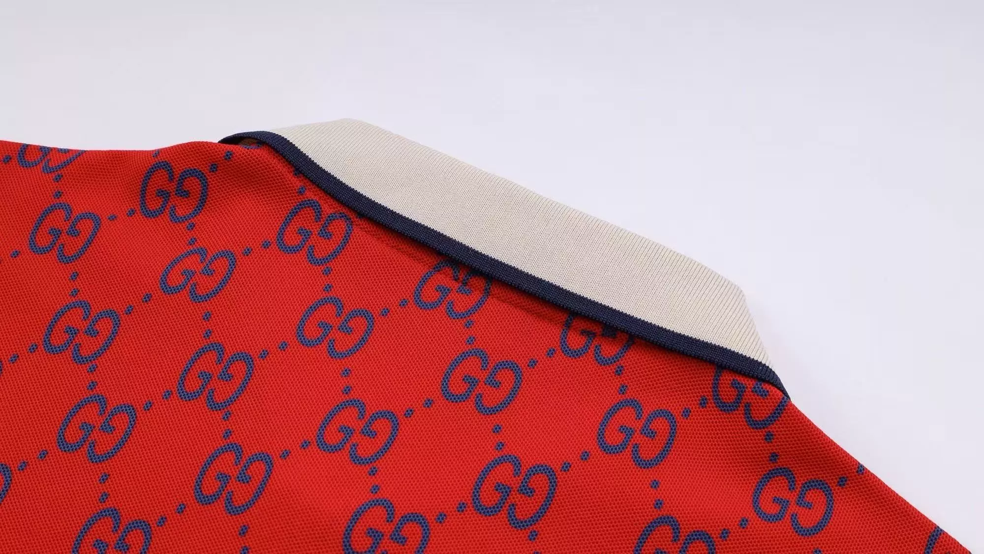 HighQuality 2593 Gucci T-Shirts Short Sleeved For Men